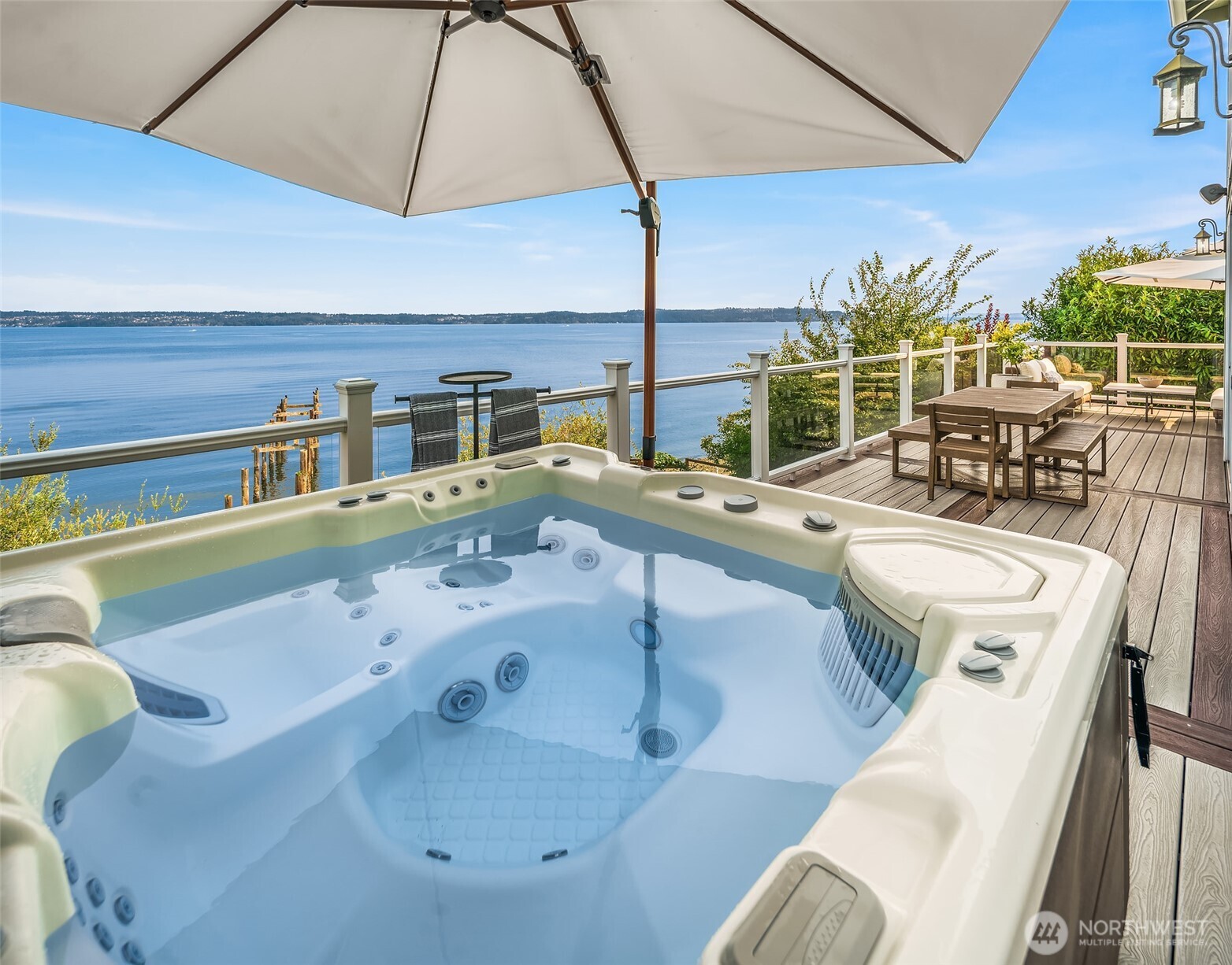 25764 Gold Beach Drive Property Photo 4