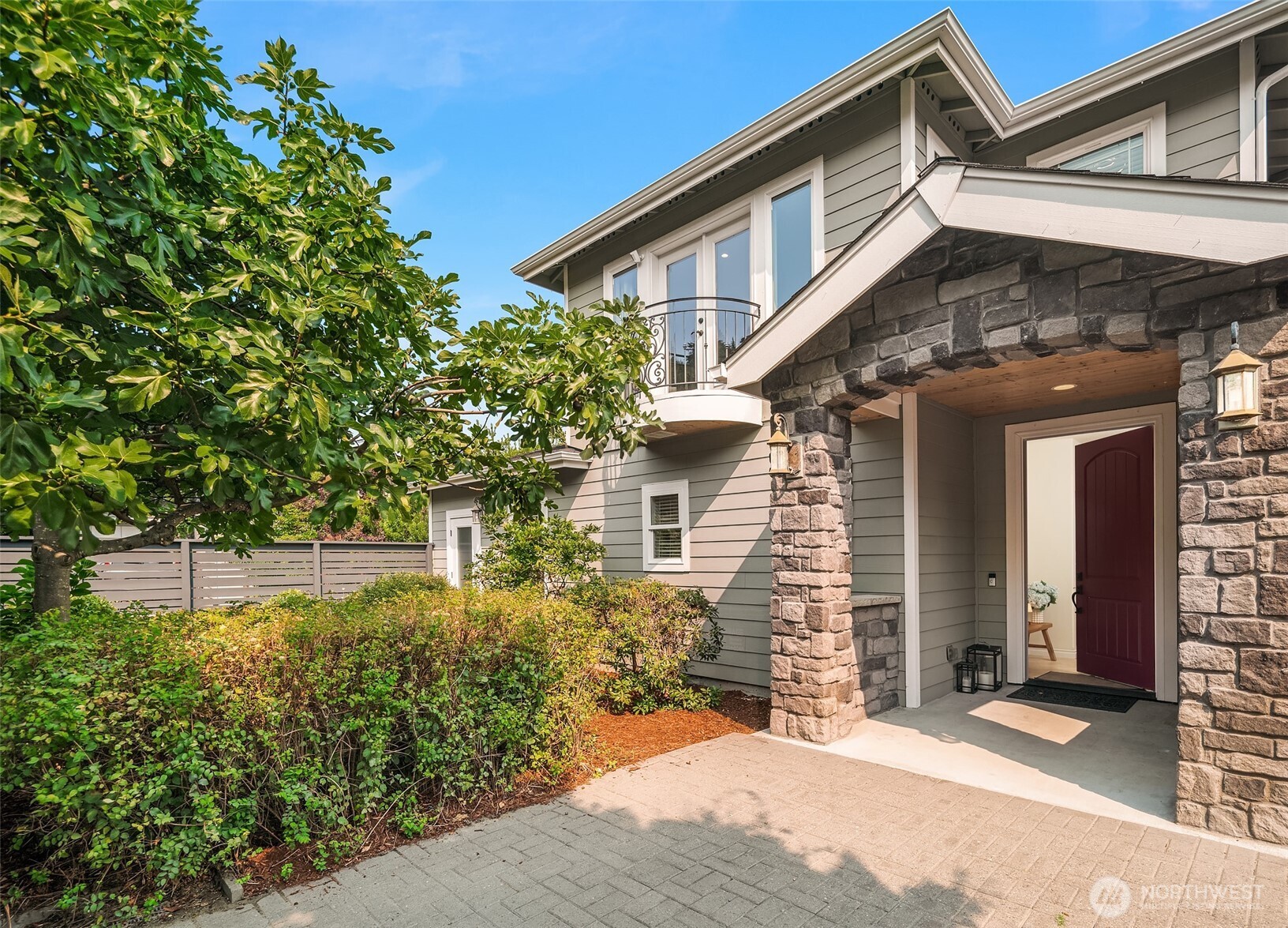 25764 Gold Beach Drive Property Photo 14