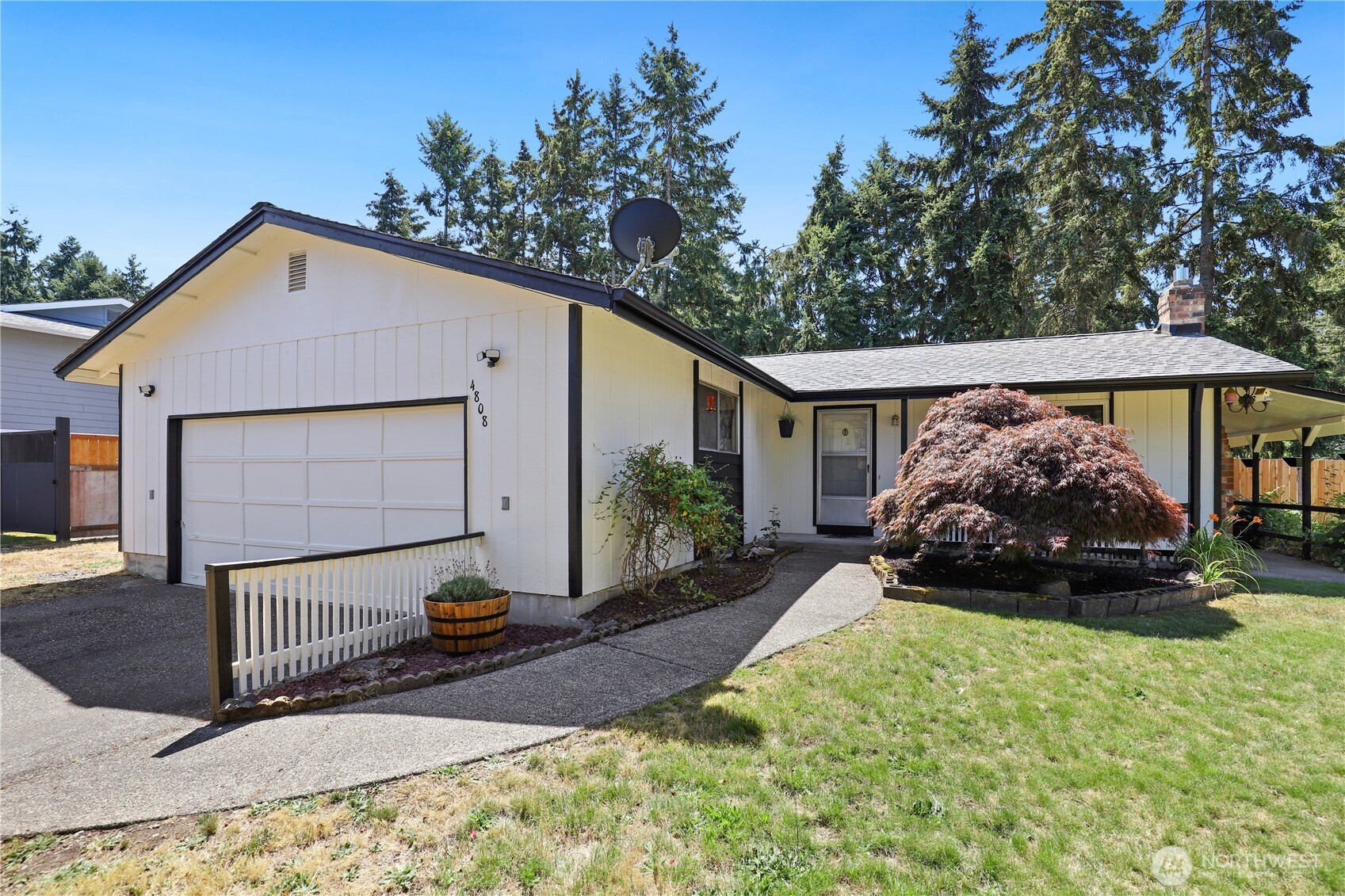4808 223rd Street Property Photo 2