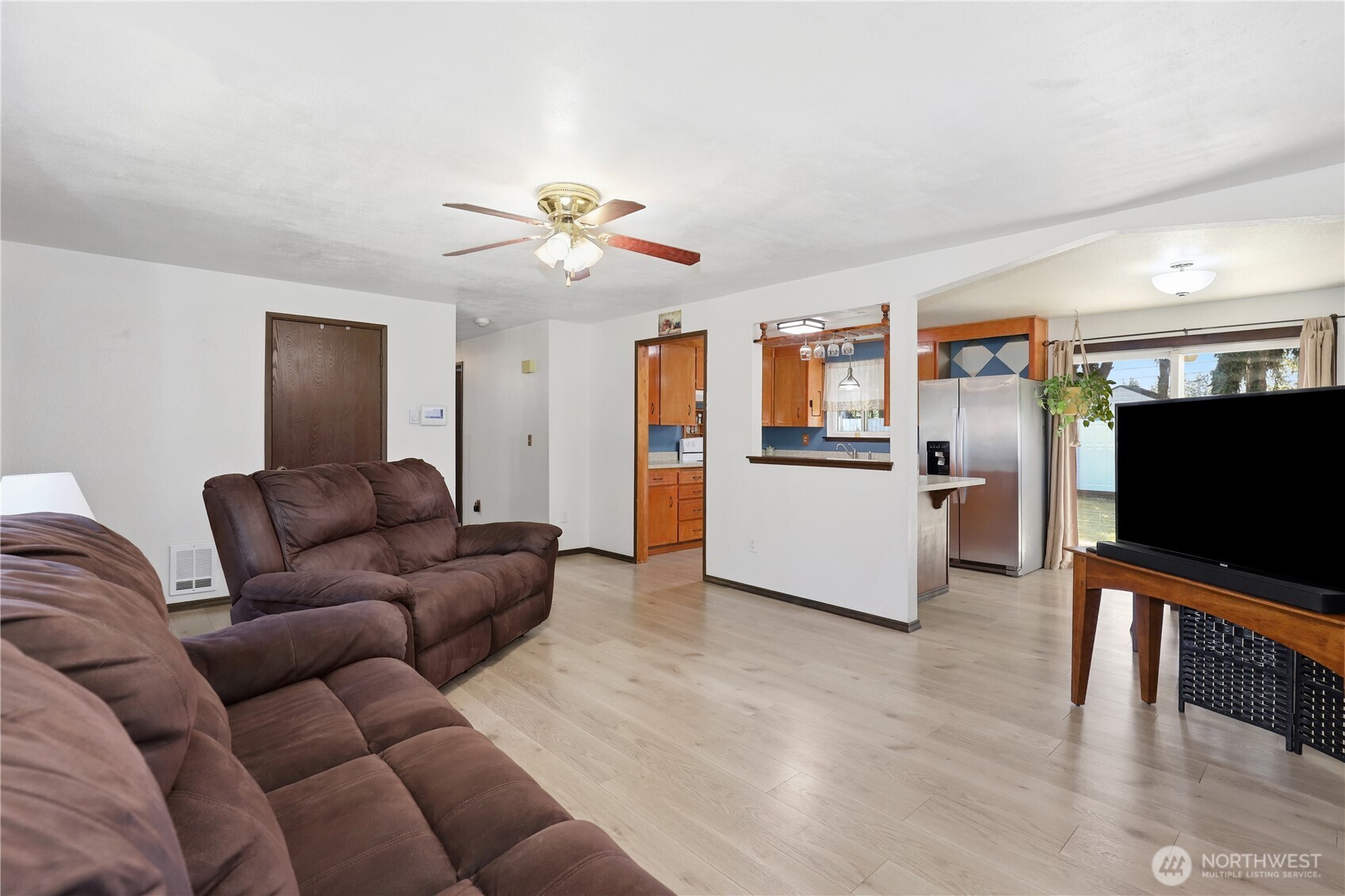4808 223rd Street Property Photo 6