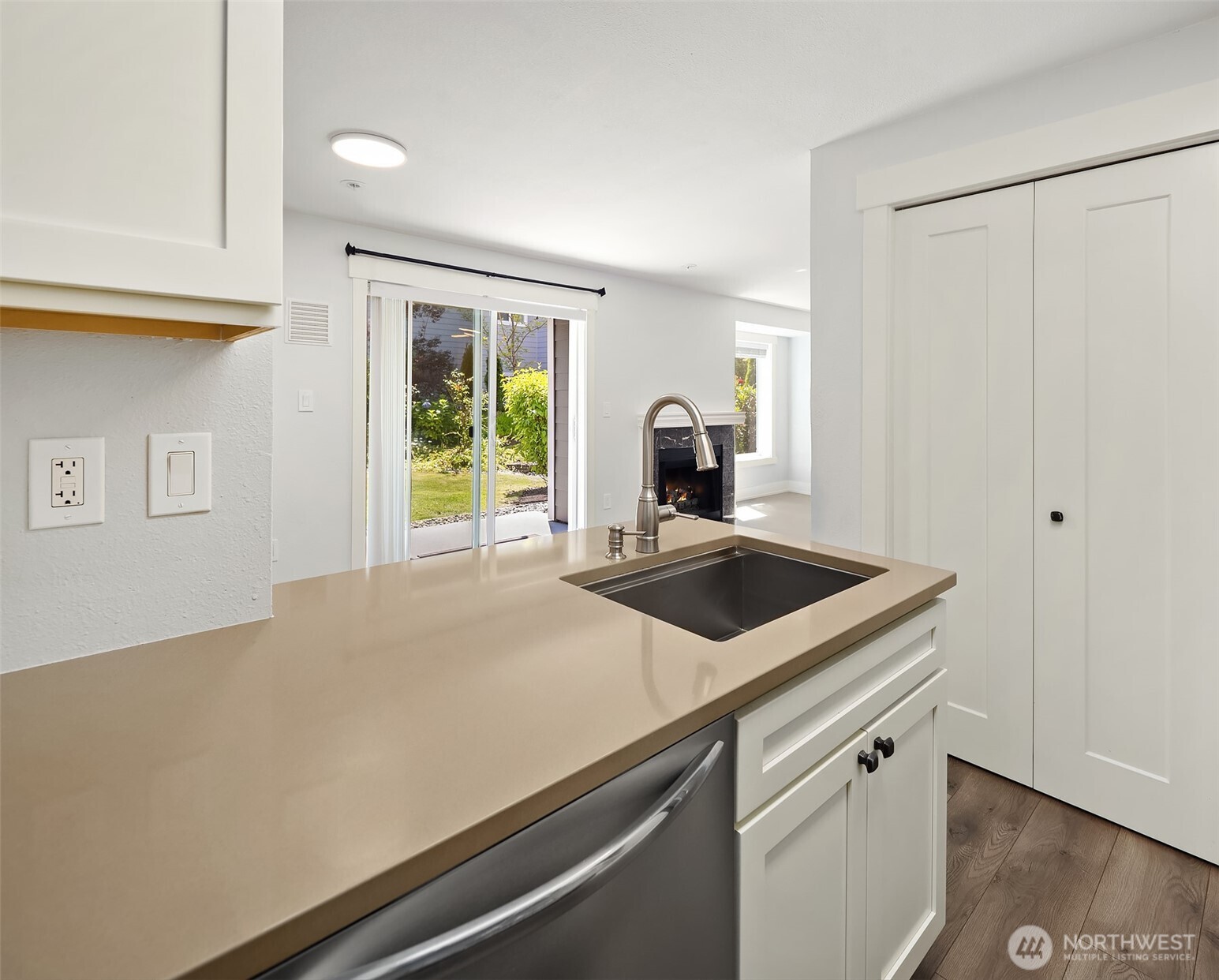 12602 109th Court G103 Property Photo 10