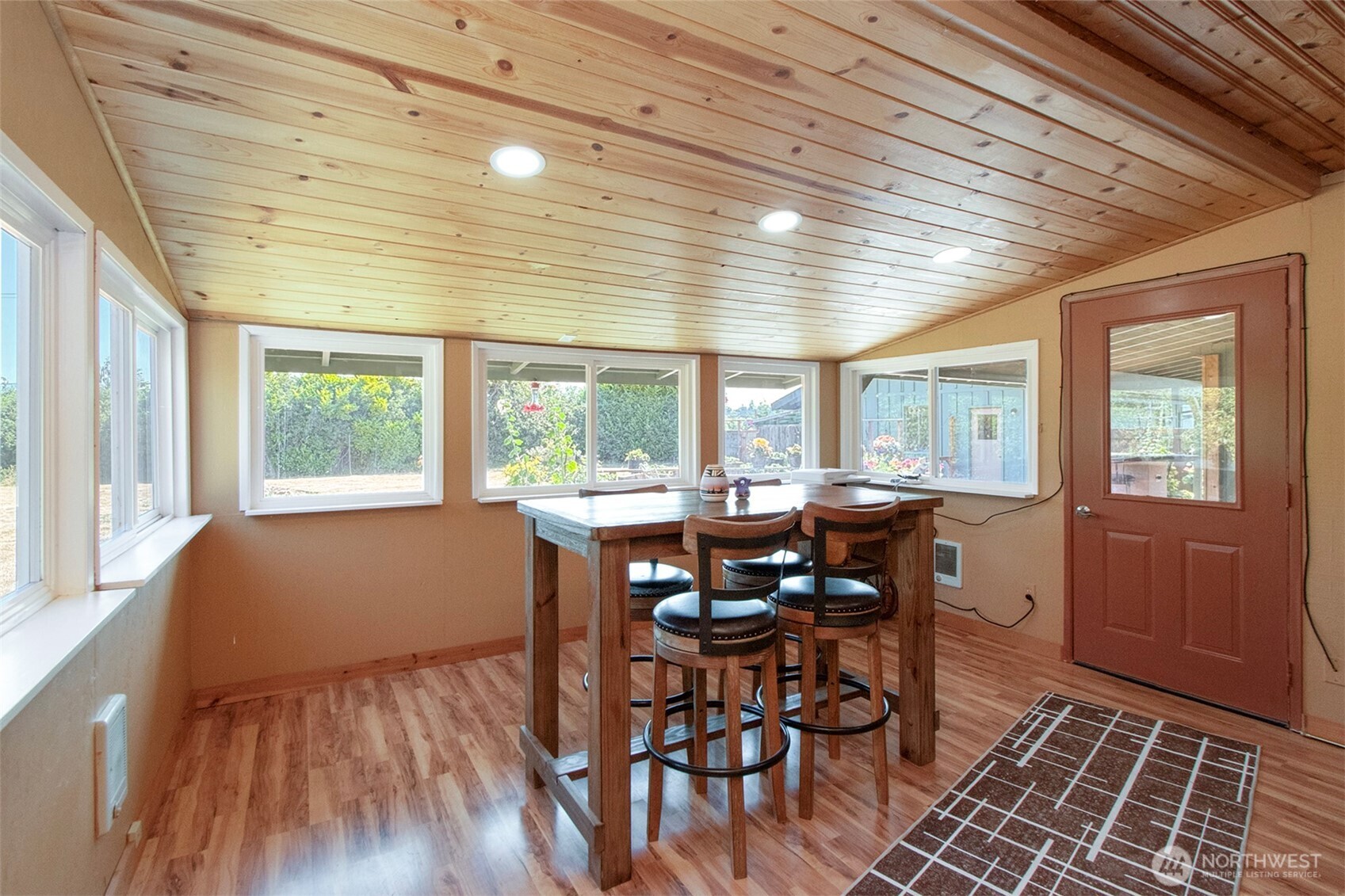 870 Thorton Drive Property Photo 11