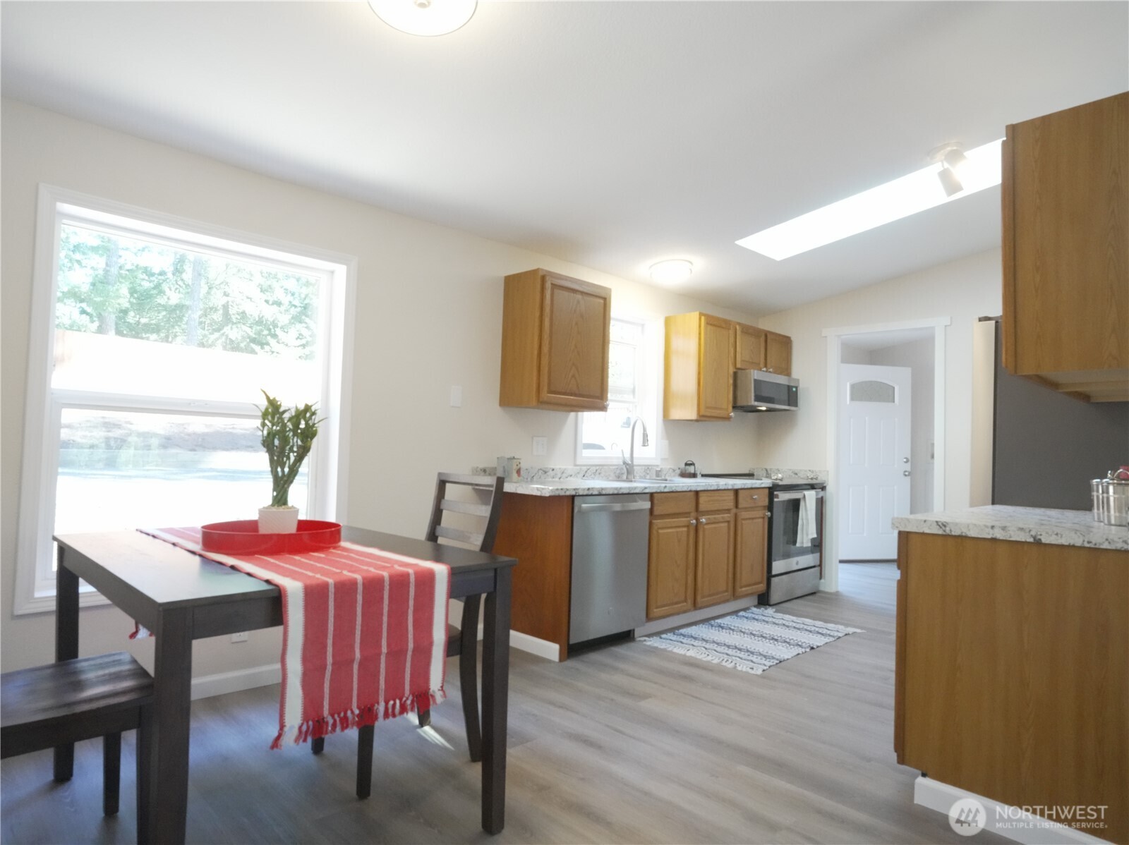 160 E Clonakilty Drive Property Photo 10