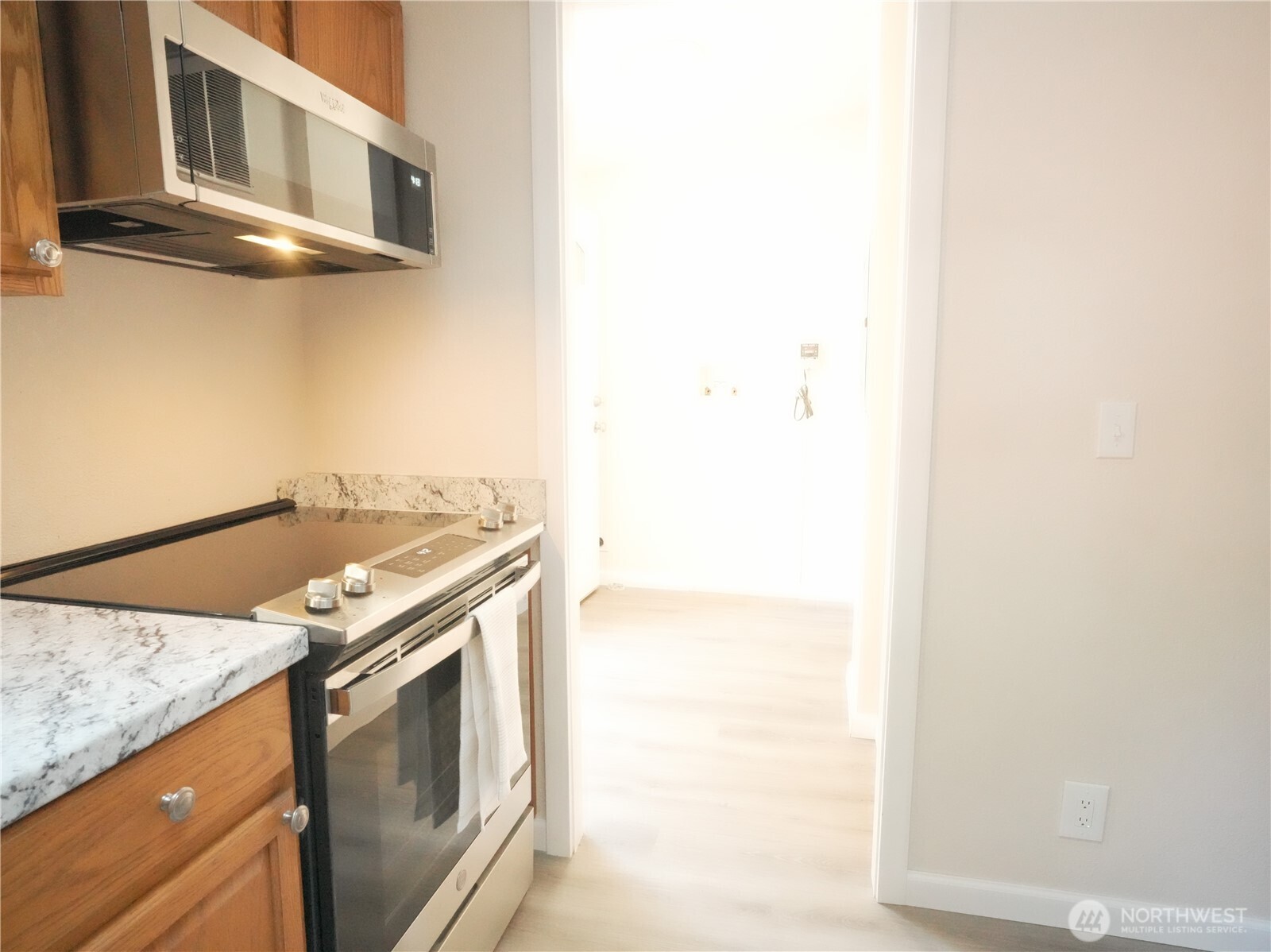 160 E Clonakilty Drive Property Photo 13