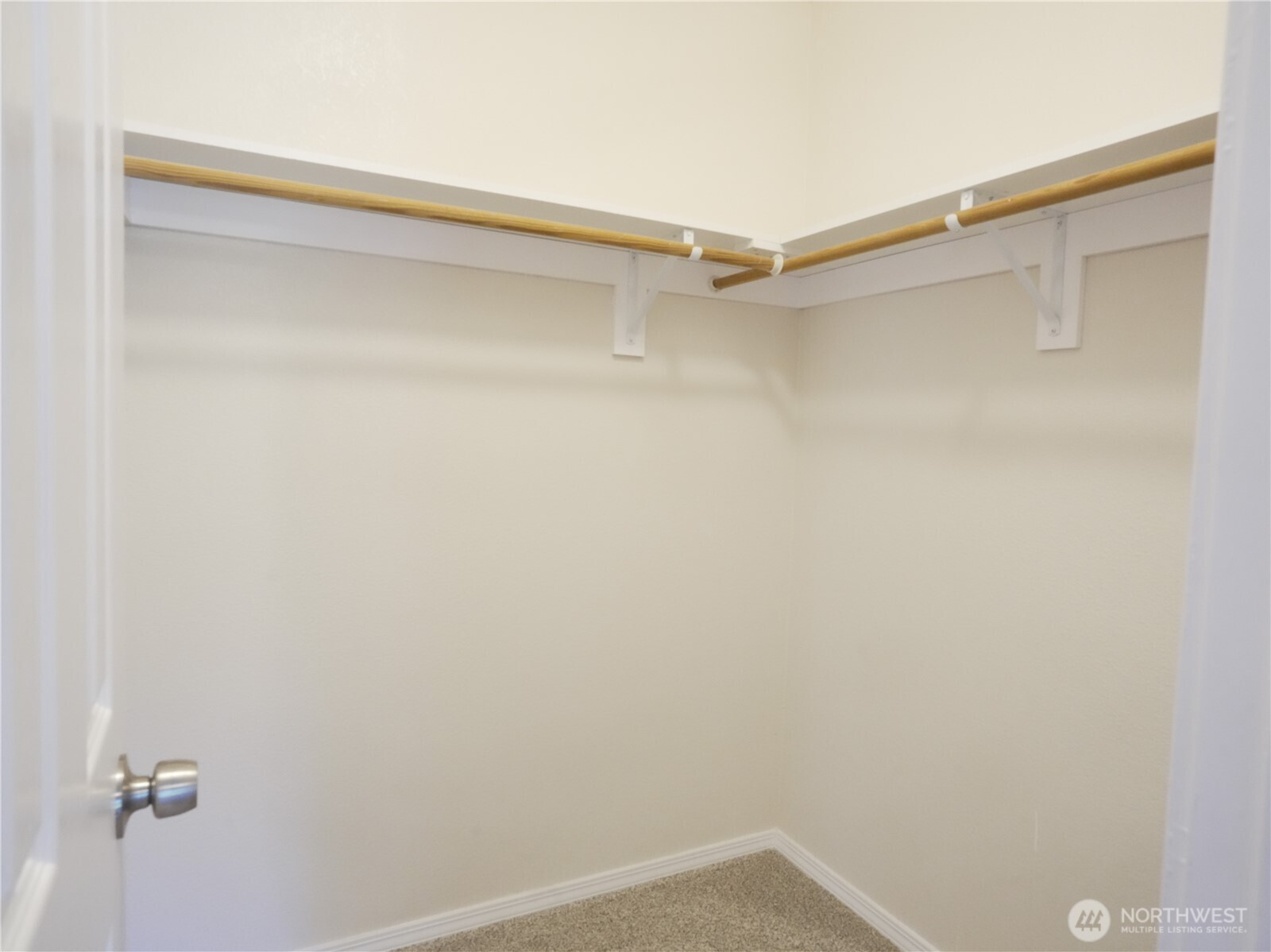 160 E Clonakilty Drive Property Photo 21