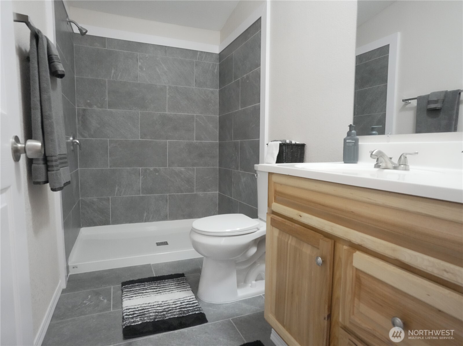 160 E Clonakilty Drive Property Photo 22