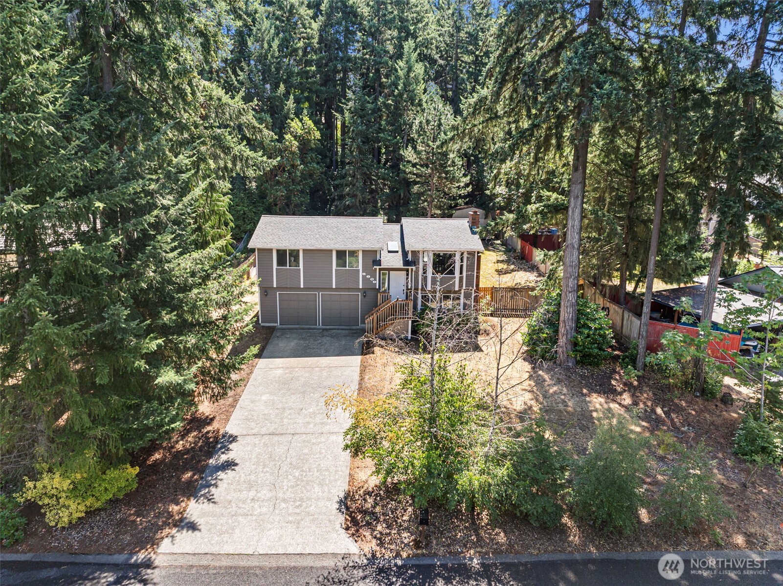 5609 41st Avenue Property Photo 2