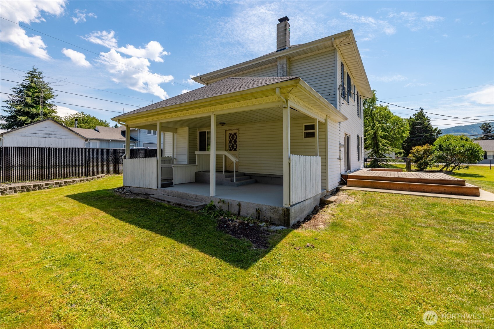 24499 E State Street Property Photo 27