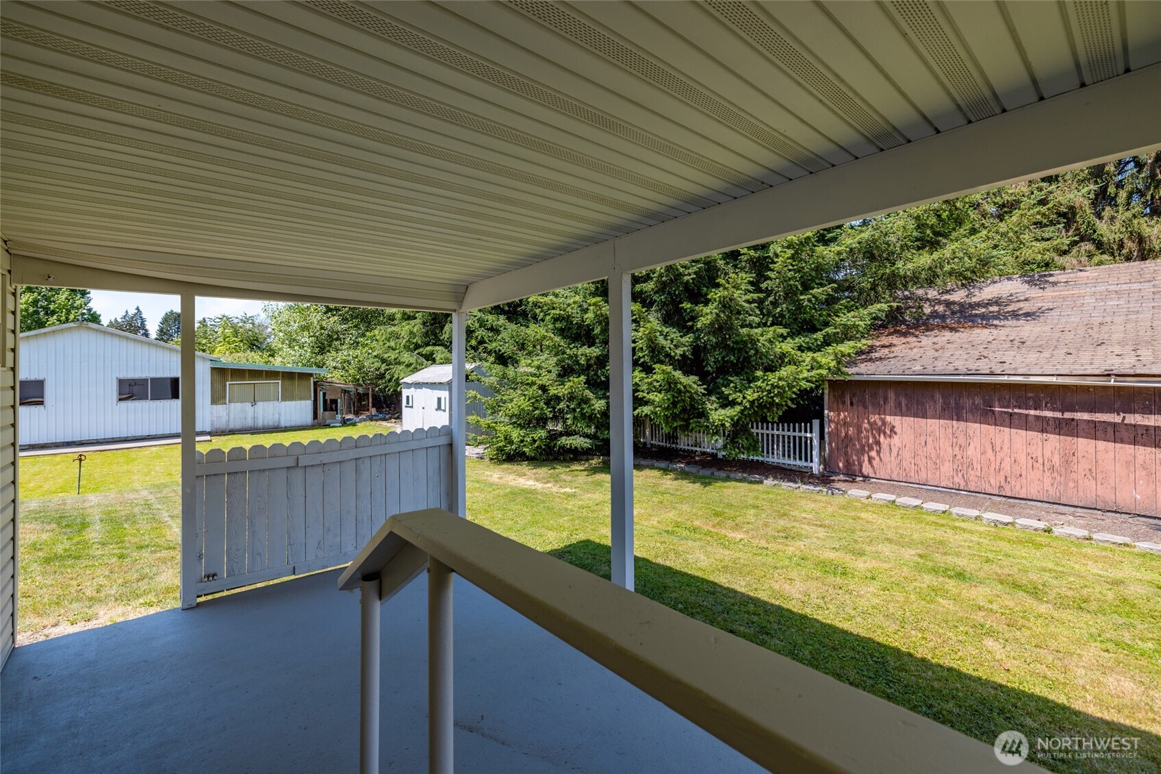 24499 E State Street Property Photo 28