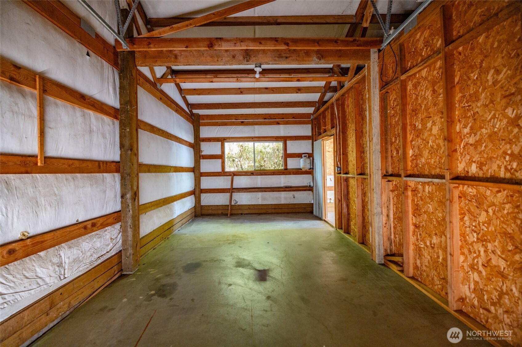 24499 E State Street Property Photo 35