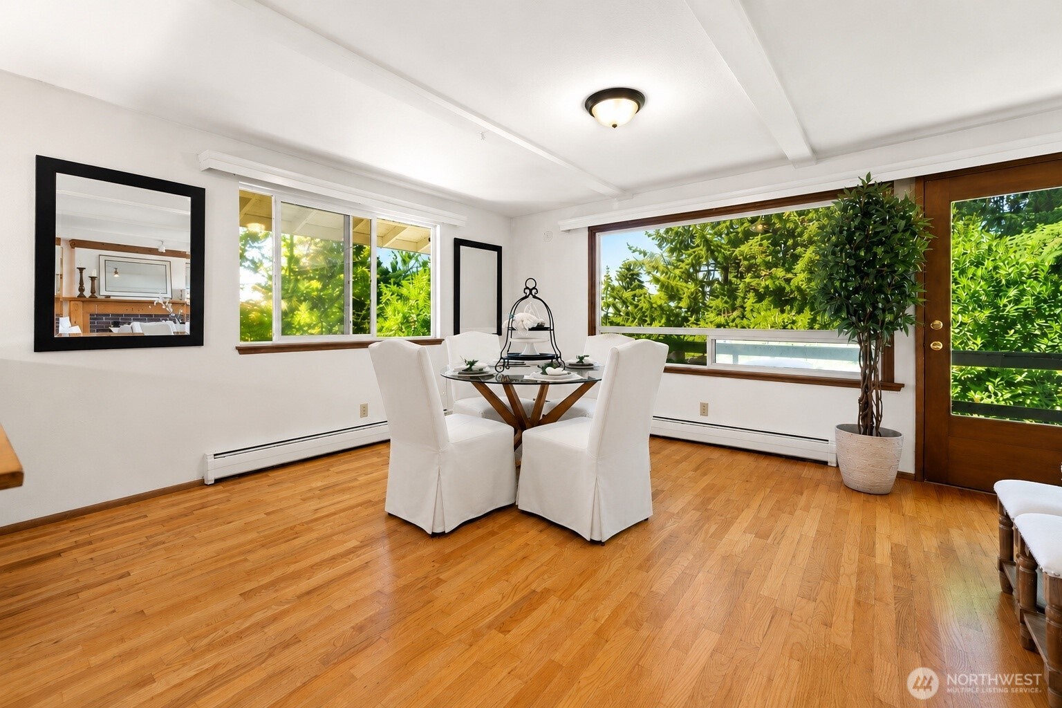 1107 Sequalish Street Property Photo 10