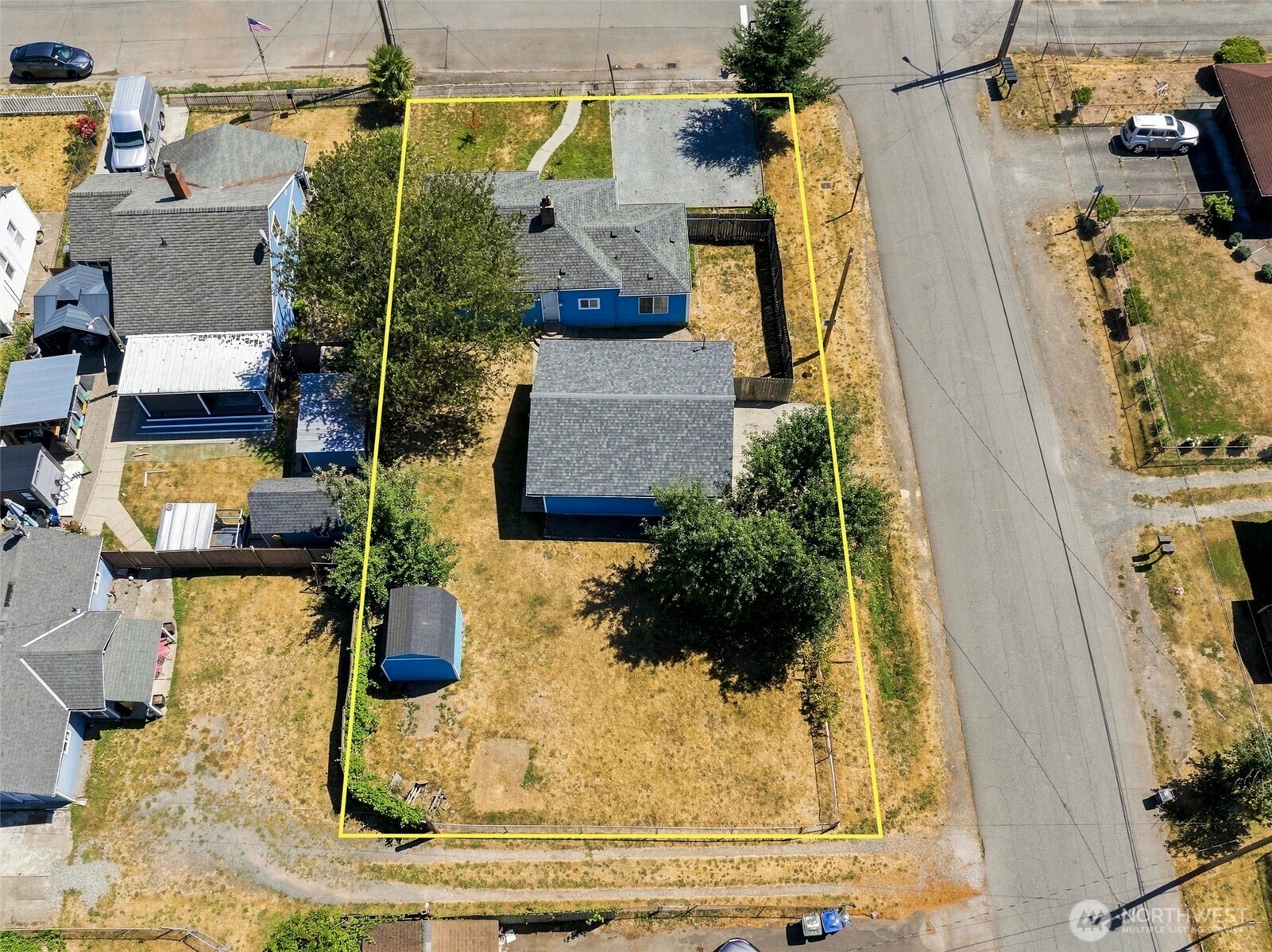 17053 35th Avenue Property Photo 3