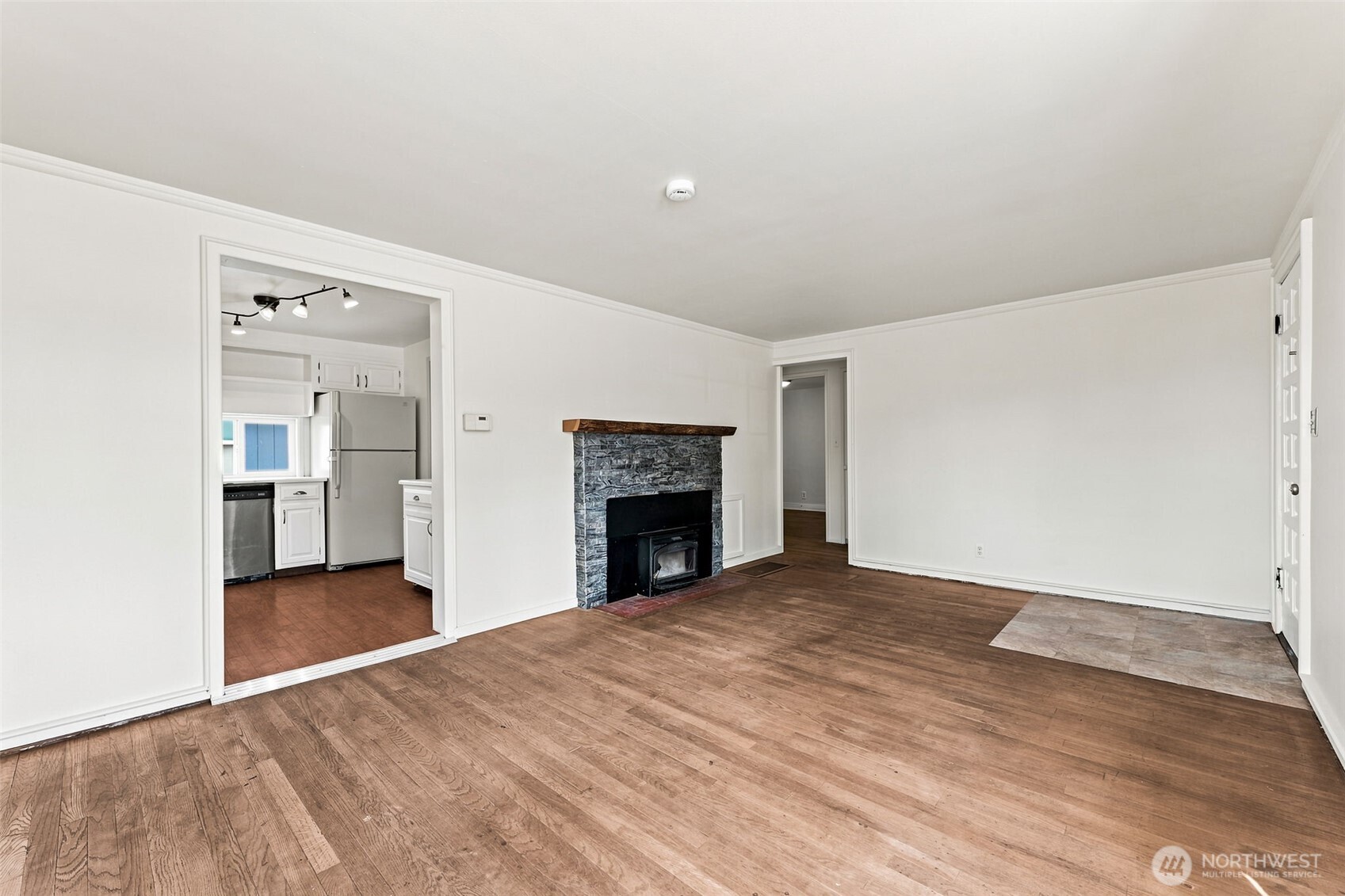 17053 35th Avenue Property Photo 9