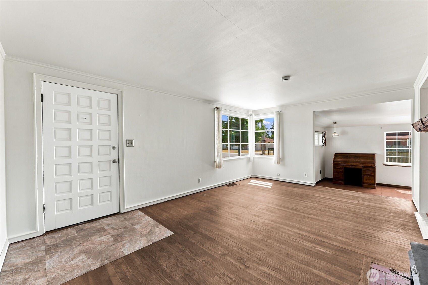 17053 35th Avenue Property Photo 10