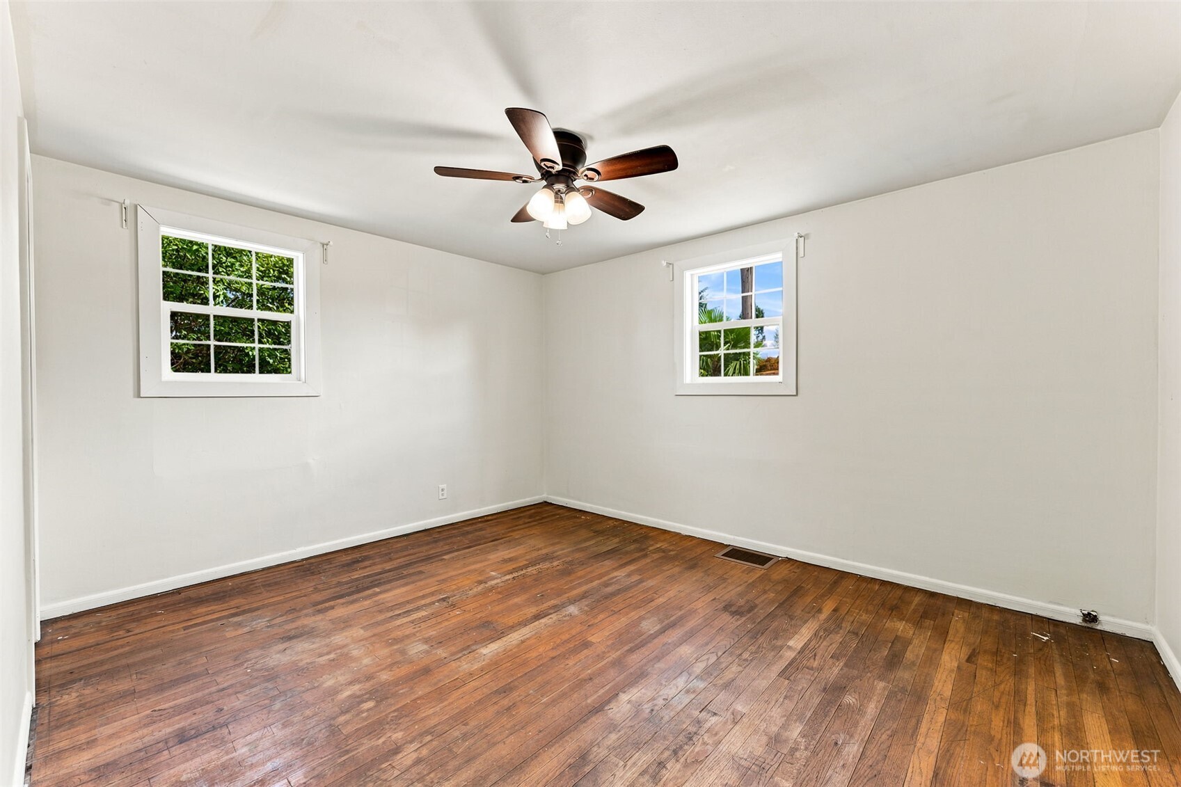17053 35th Avenue Property Photo 14