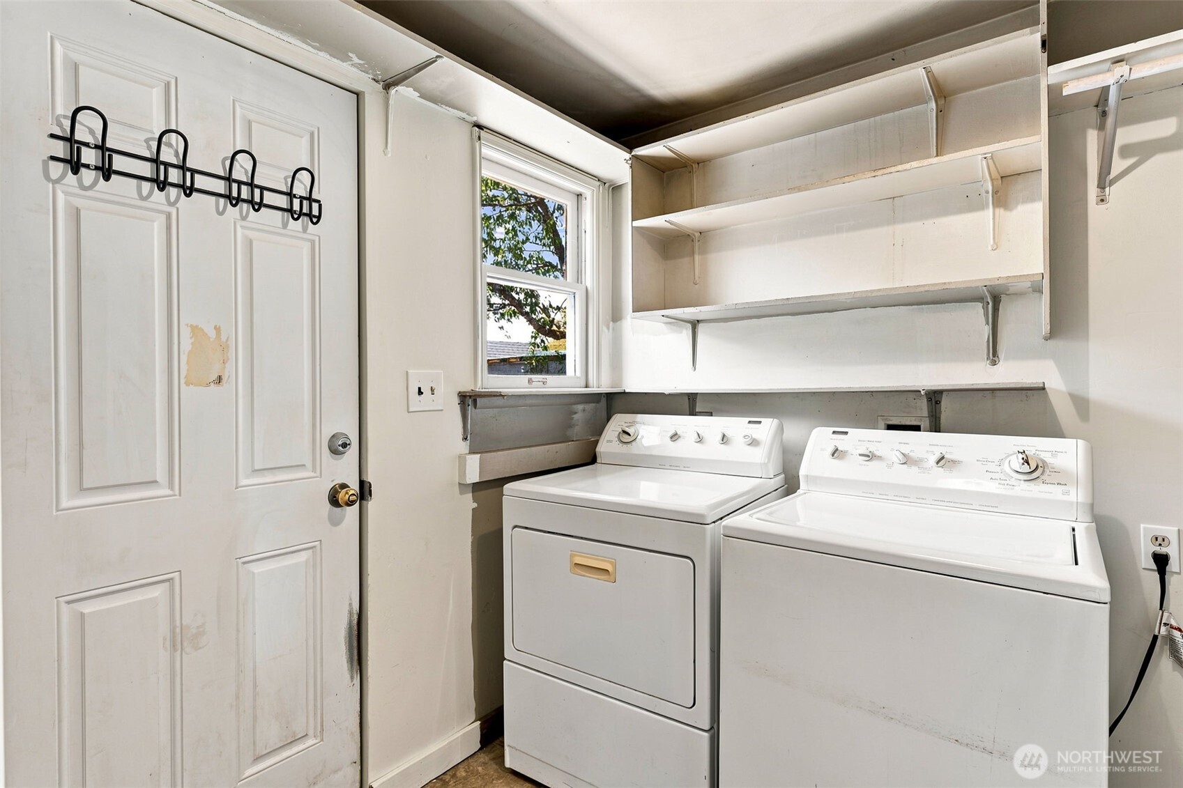 17053 35th Avenue Property Photo 17