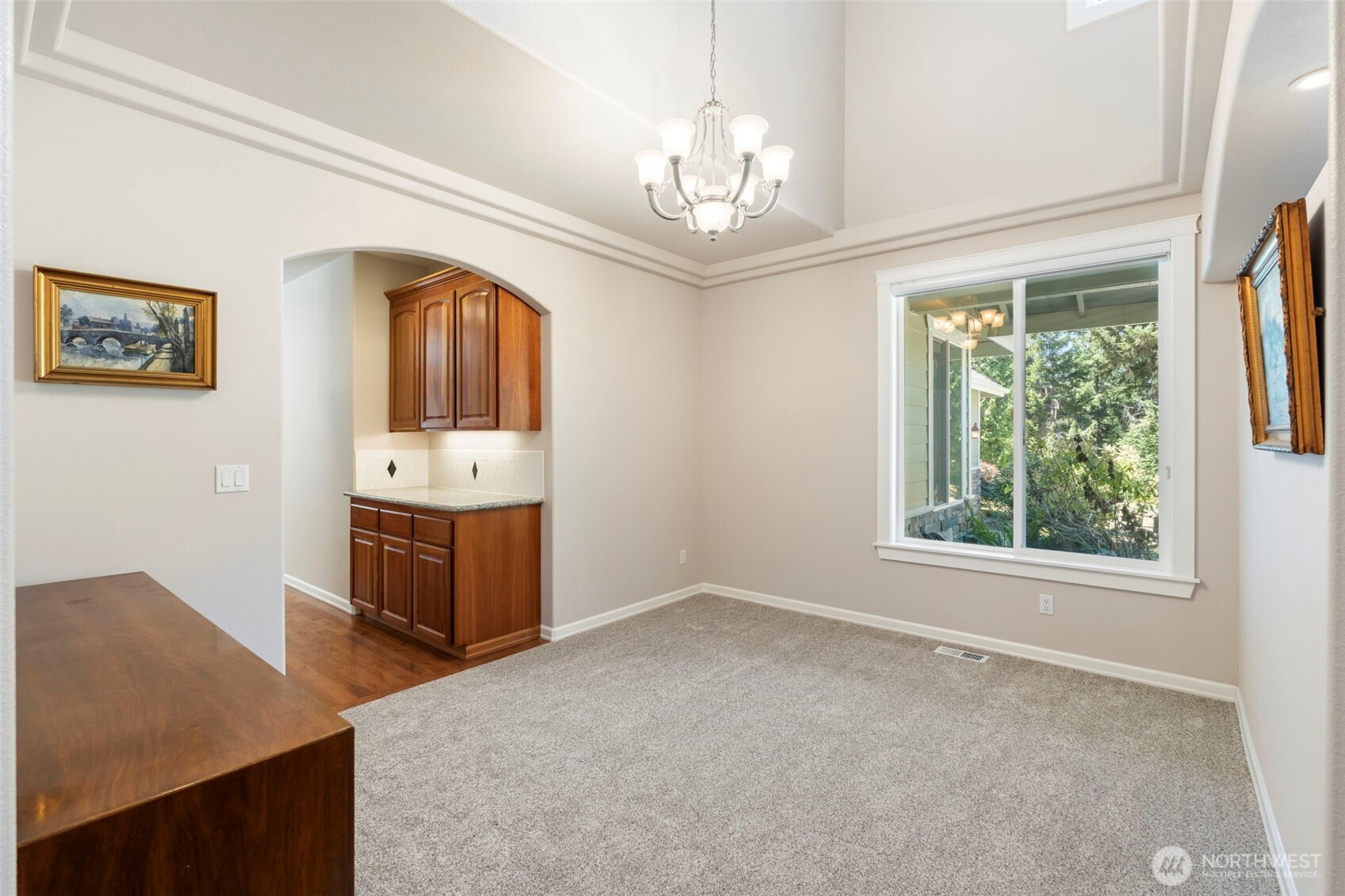 8749 82nd Lane Property Photo 8