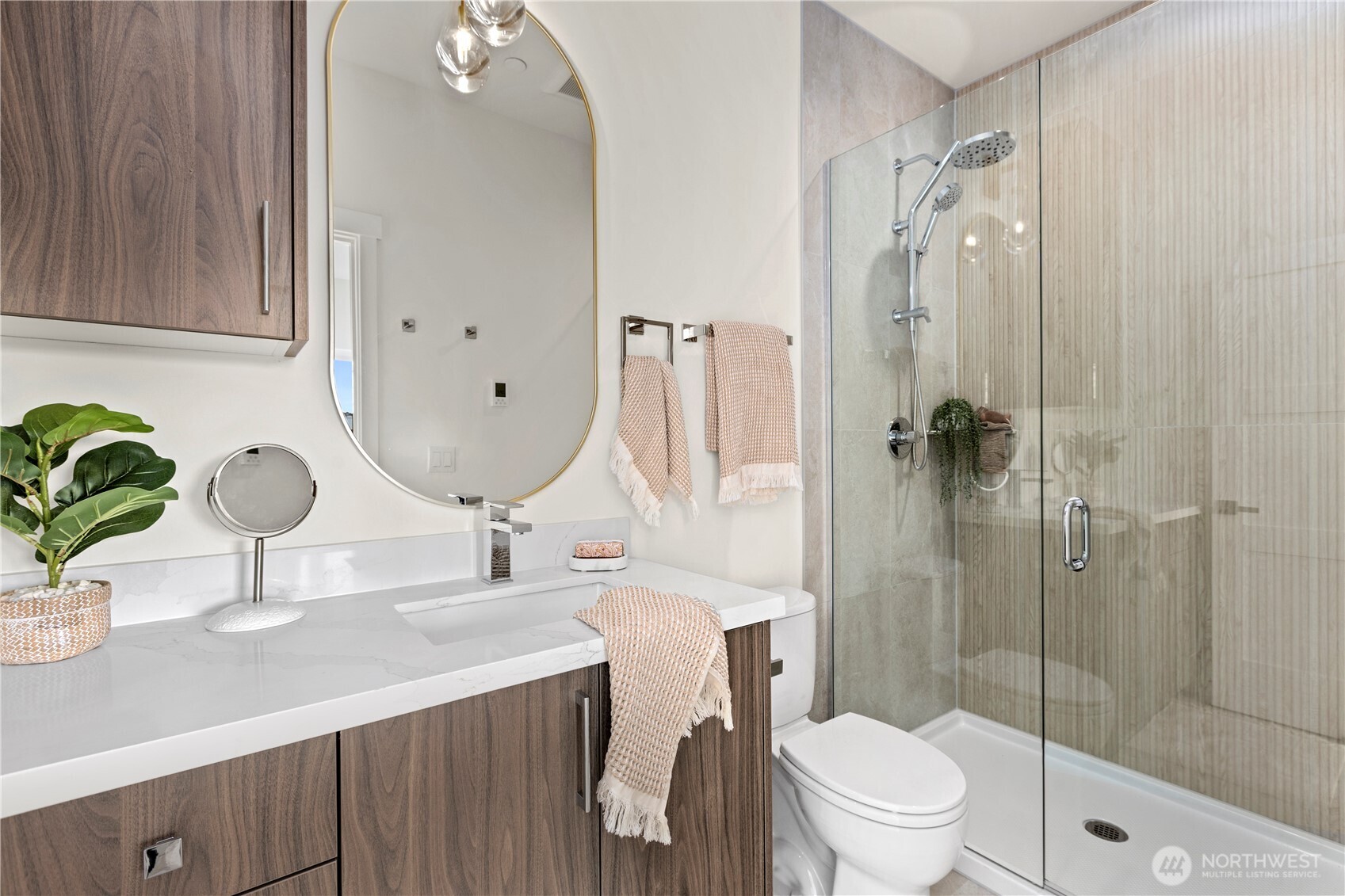 2328 D Franklin Avenue Property Photo 16