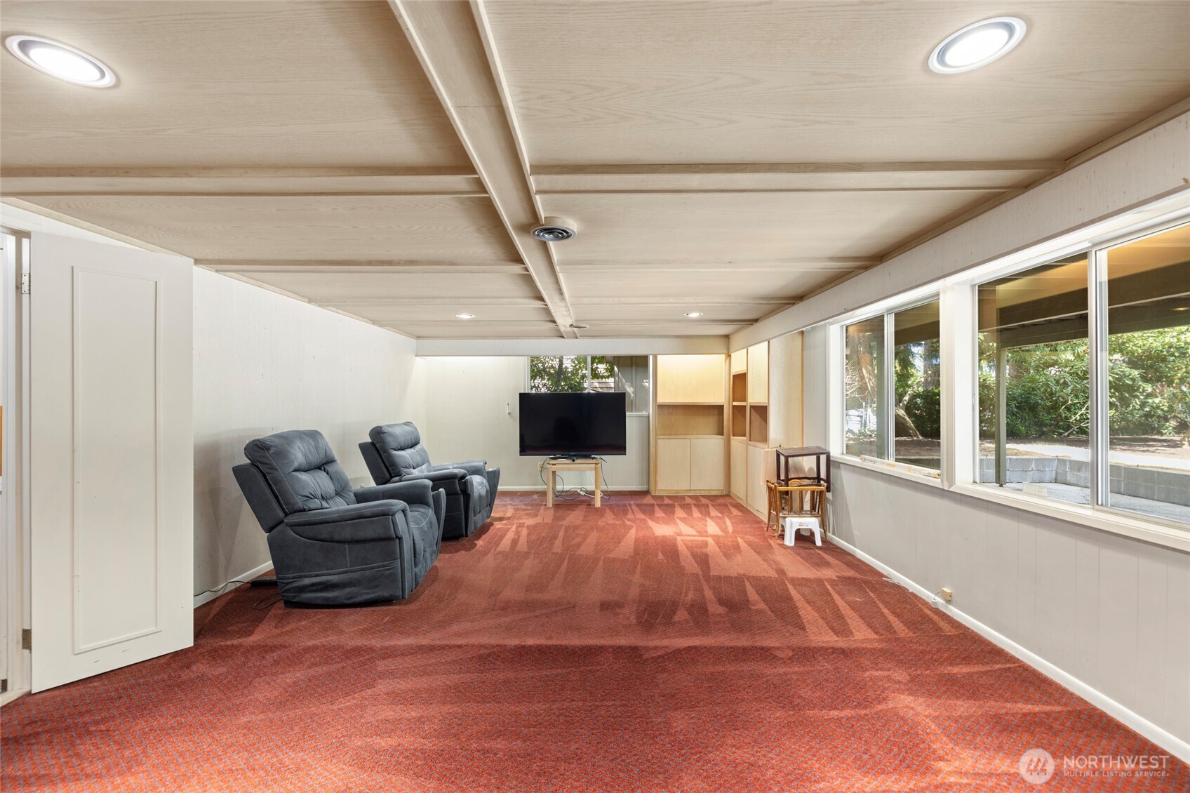 300 Claremont Place Property Photo 15