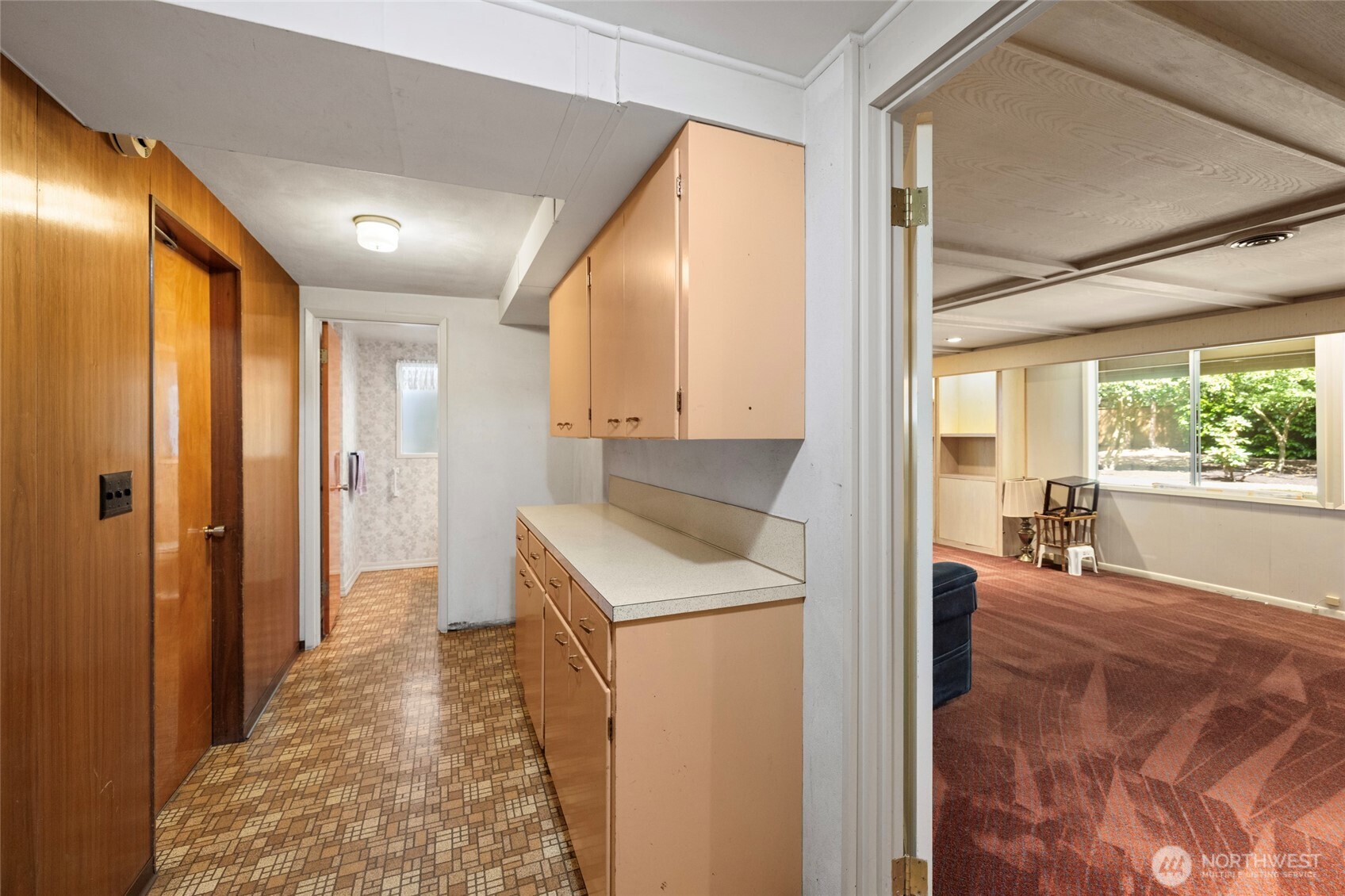 300 Claremont Place Property Photo 16