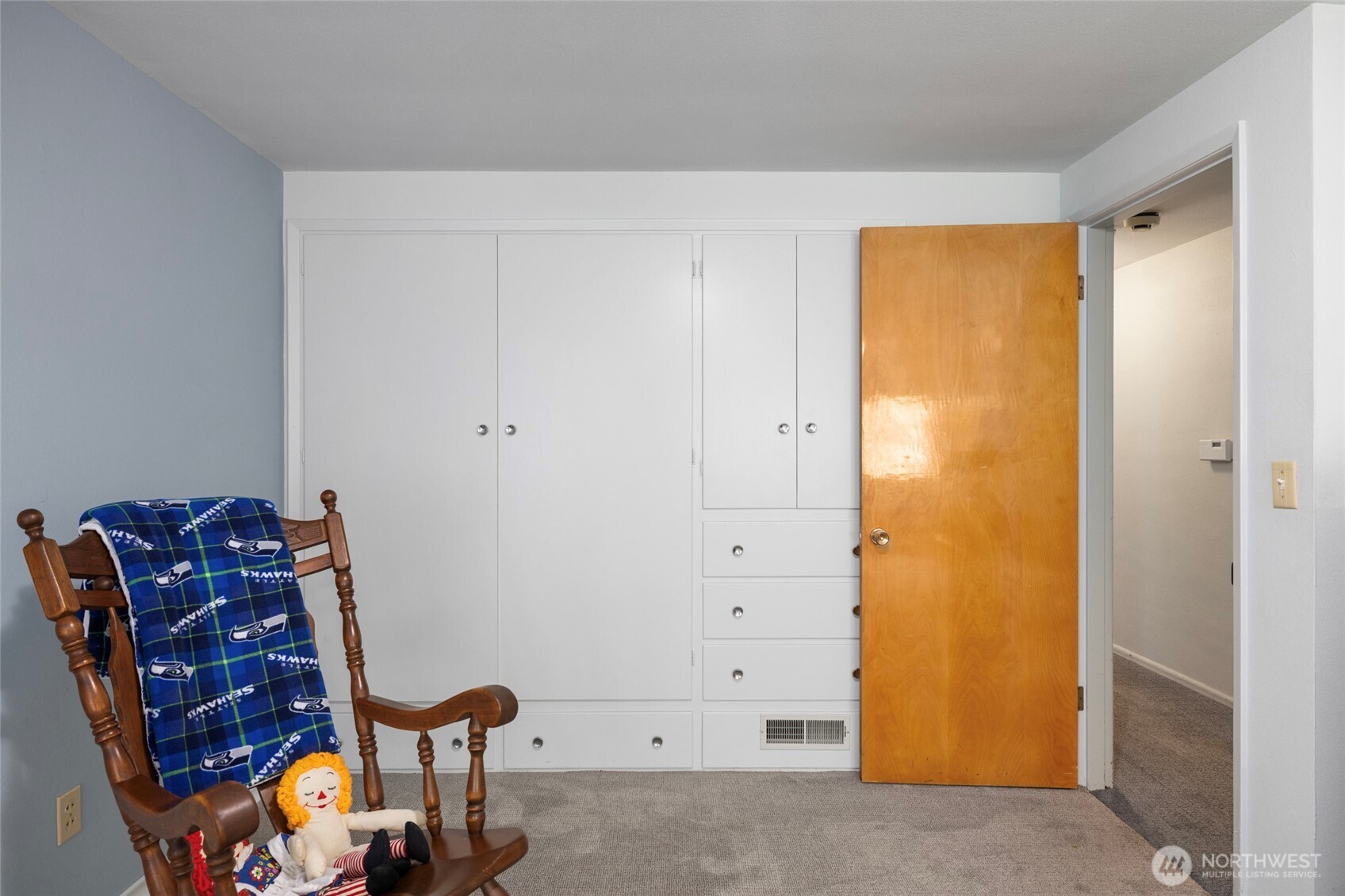 300 Claremont Place Property Photo 24