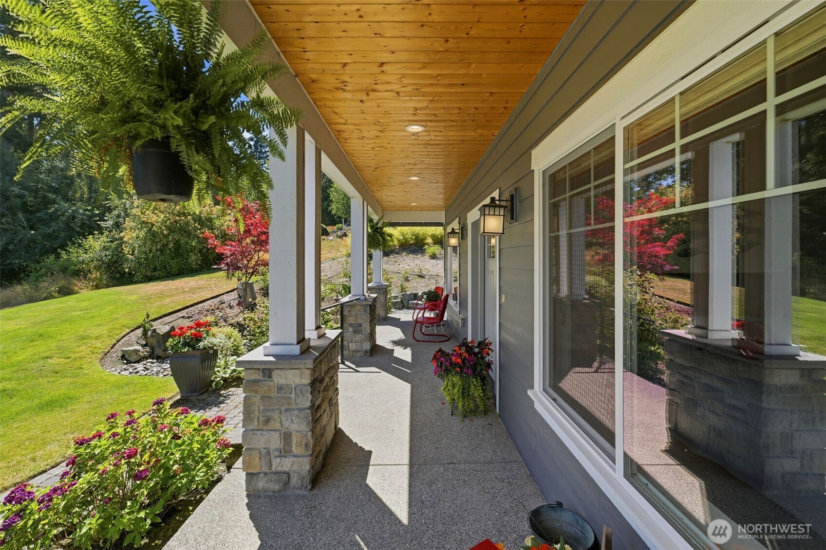 1076 12th Avenue Property Photo 2