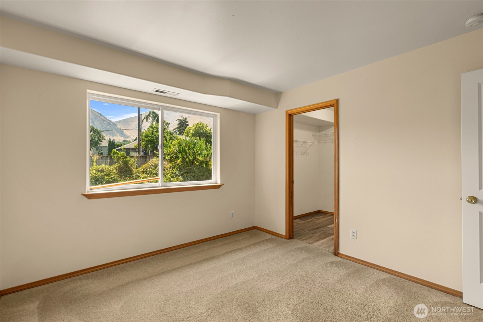 2208 Ashley Brooke Property Photo 29