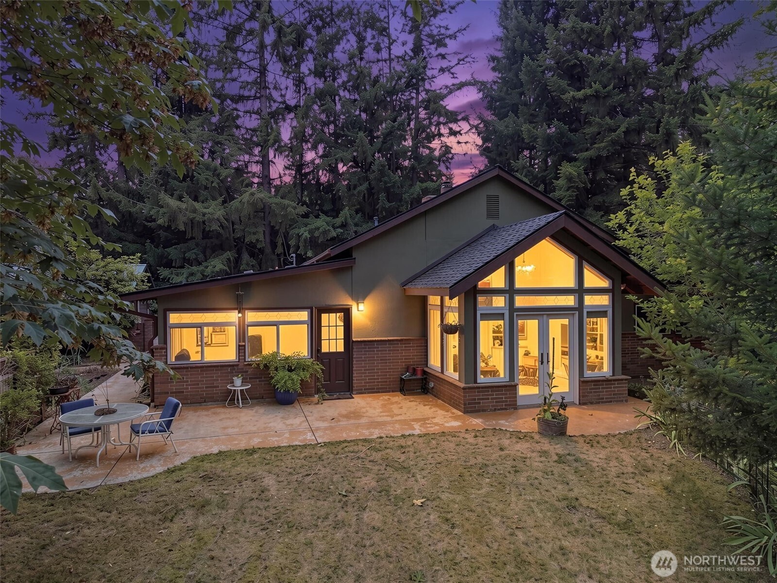 24901 Roberts Drive Property Photo 1