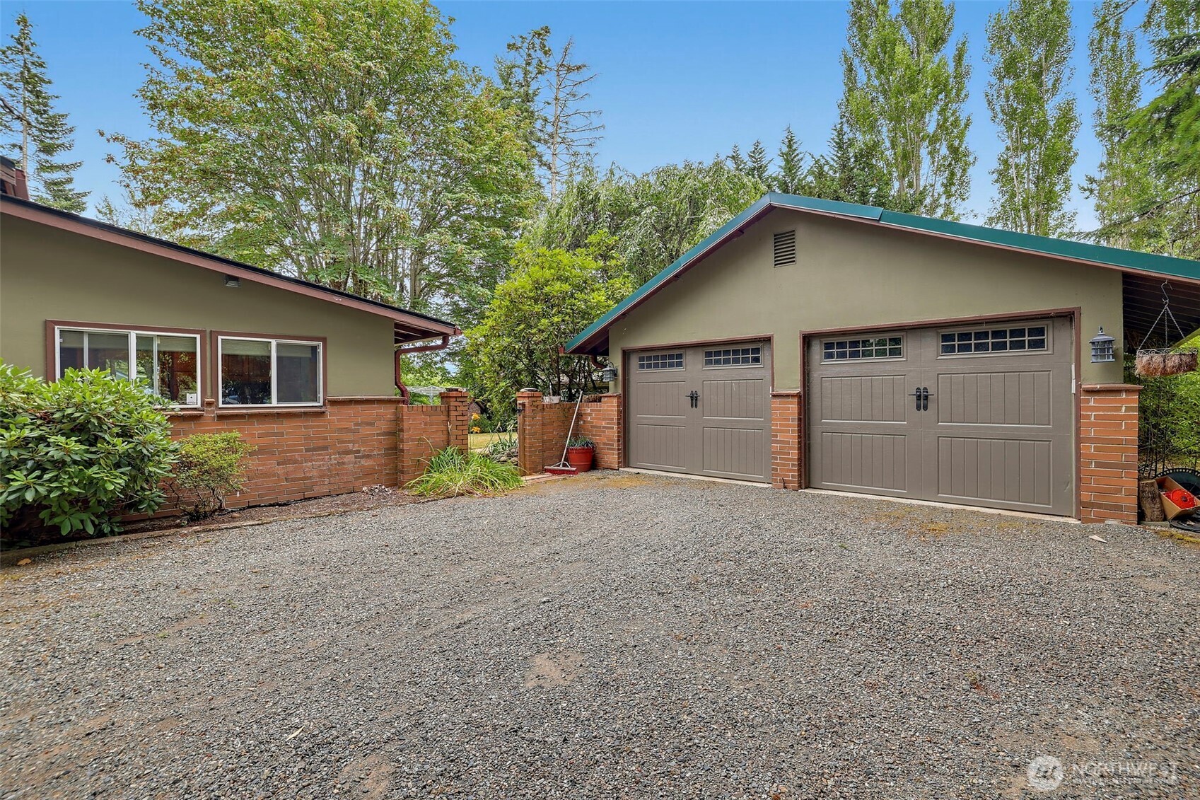 24901 Roberts Drive Property Photo 29