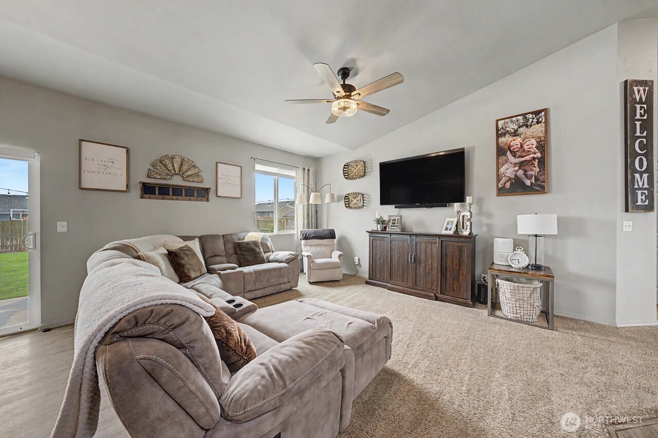 18 Linda Ridge Loop Property Photo 22