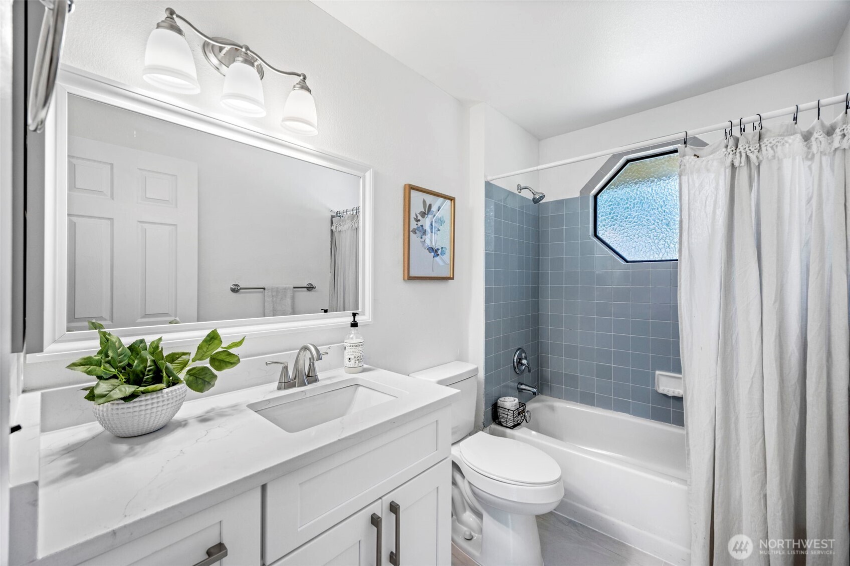 2825 I Street Property Photo 18