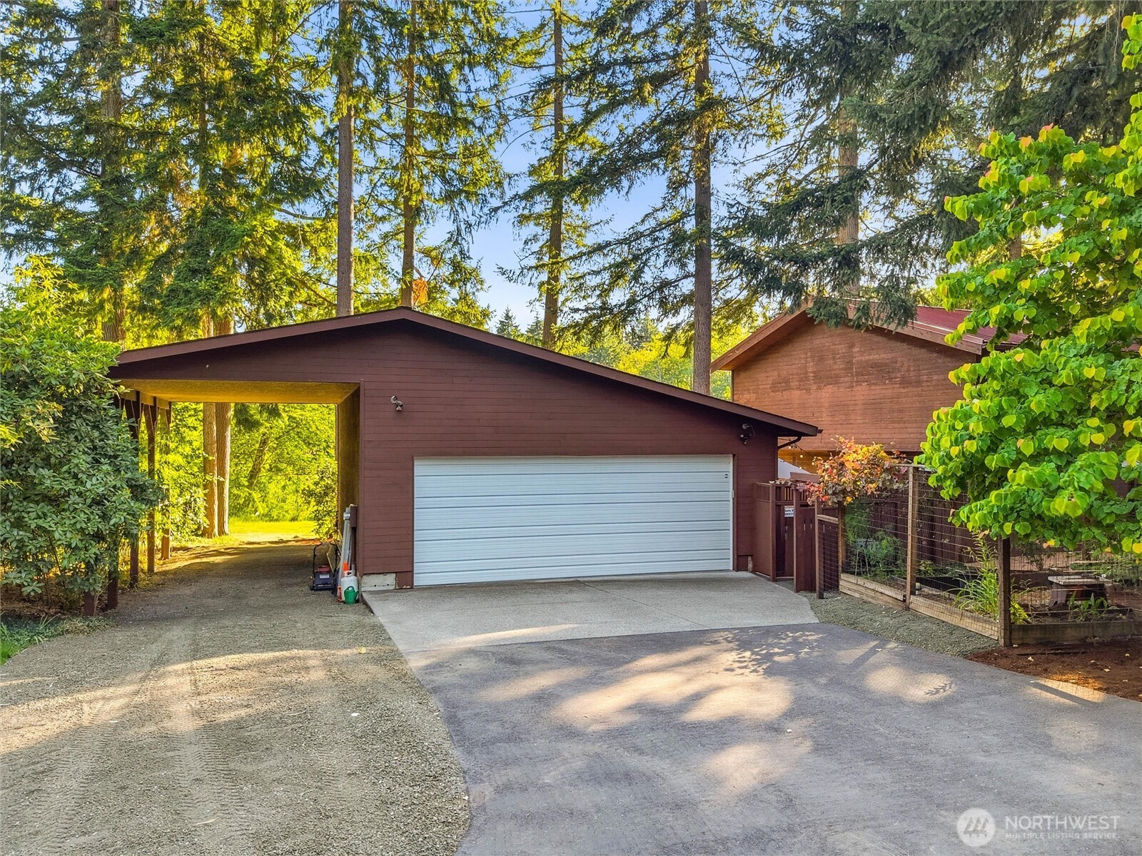 8024 Tanwax Drive Property Photo 2