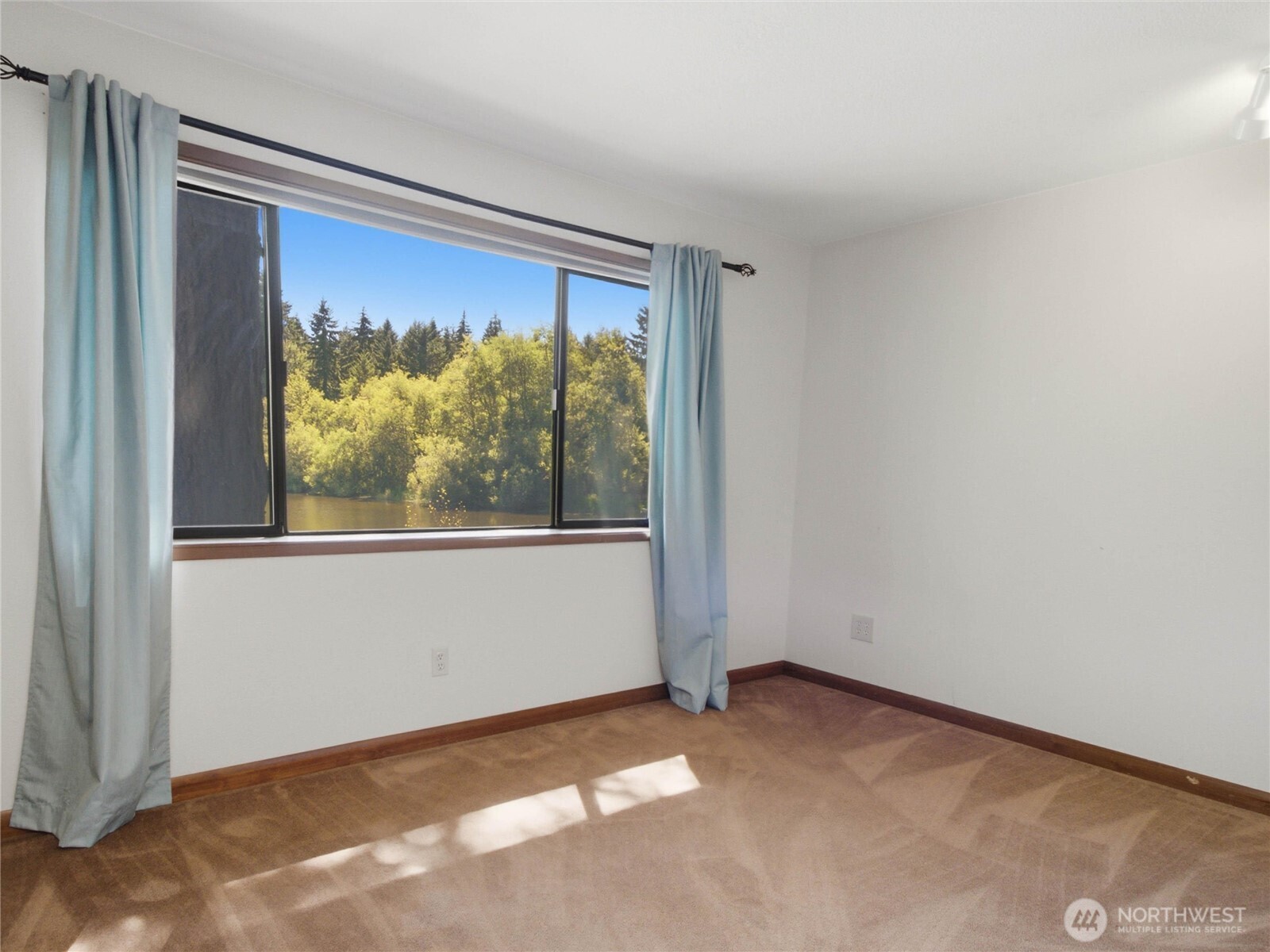 8024 Tanwax Drive Property Photo 19