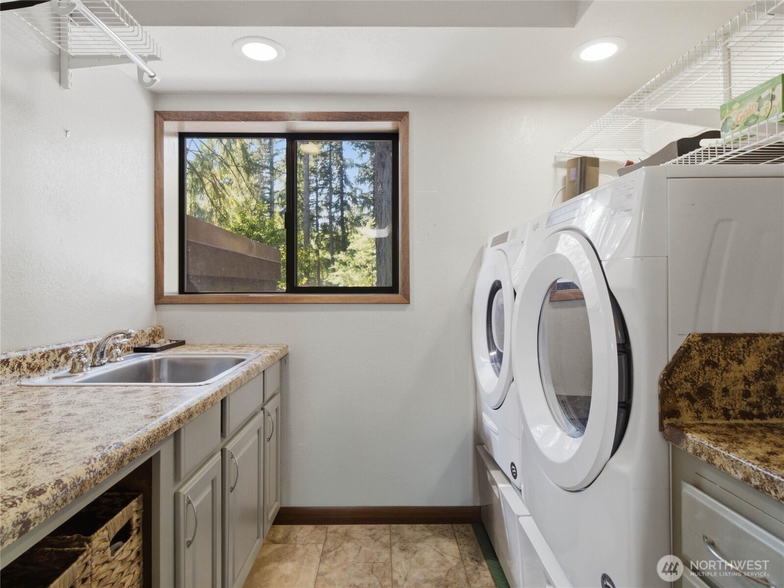 8024 Tanwax Drive Property Photo 24