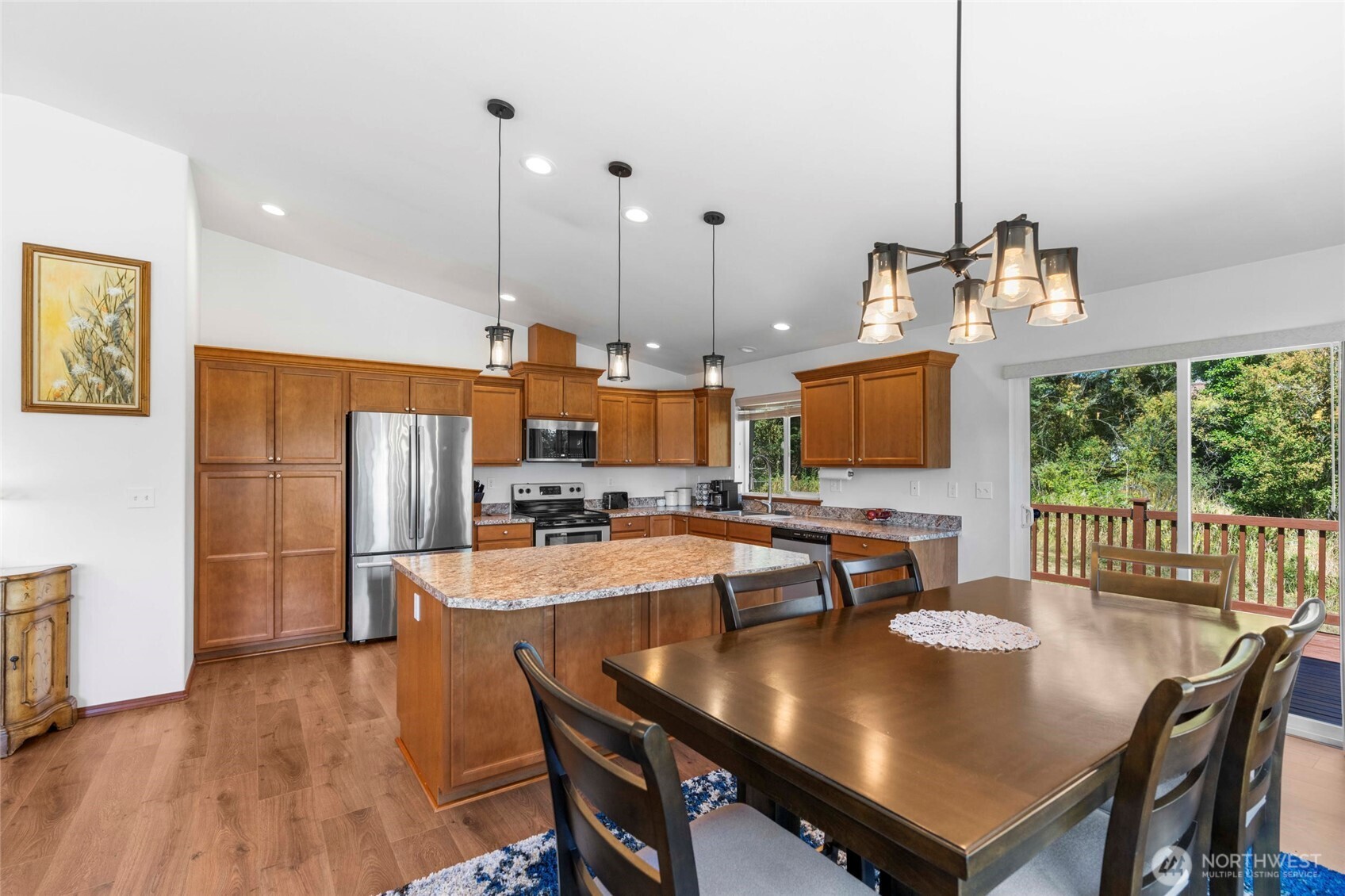 1415 Highland Drive Property Photo 10