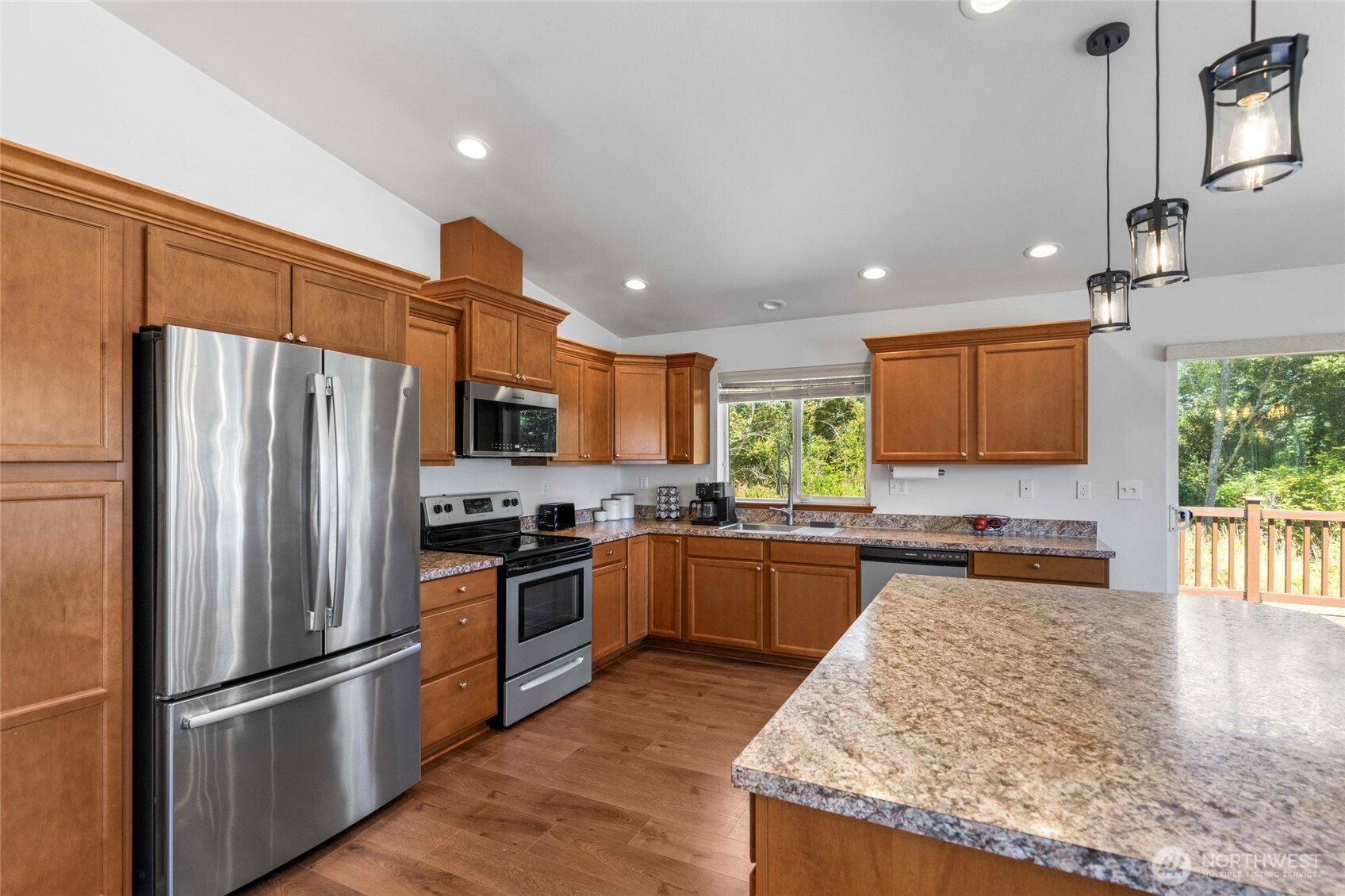 1415 Highland Drive Property Photo 14