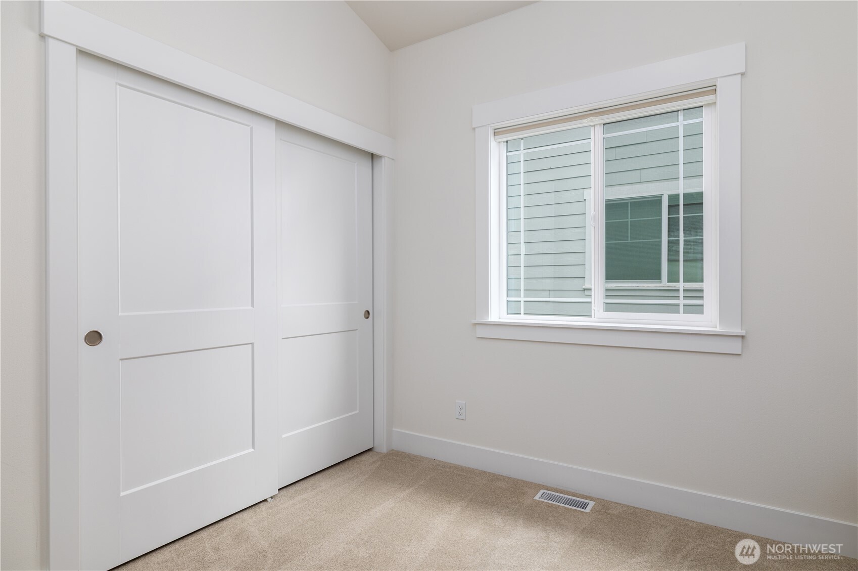 40 E Cedarland Lane Property Photo 12
