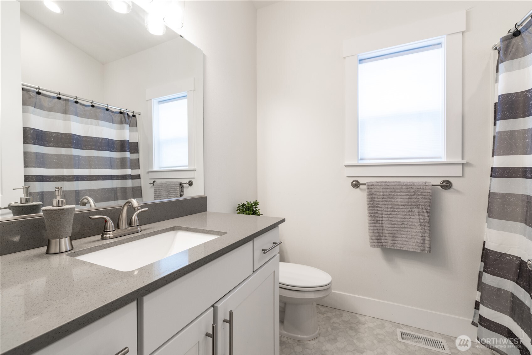 40 E Cedarland Lane Property Photo 13
