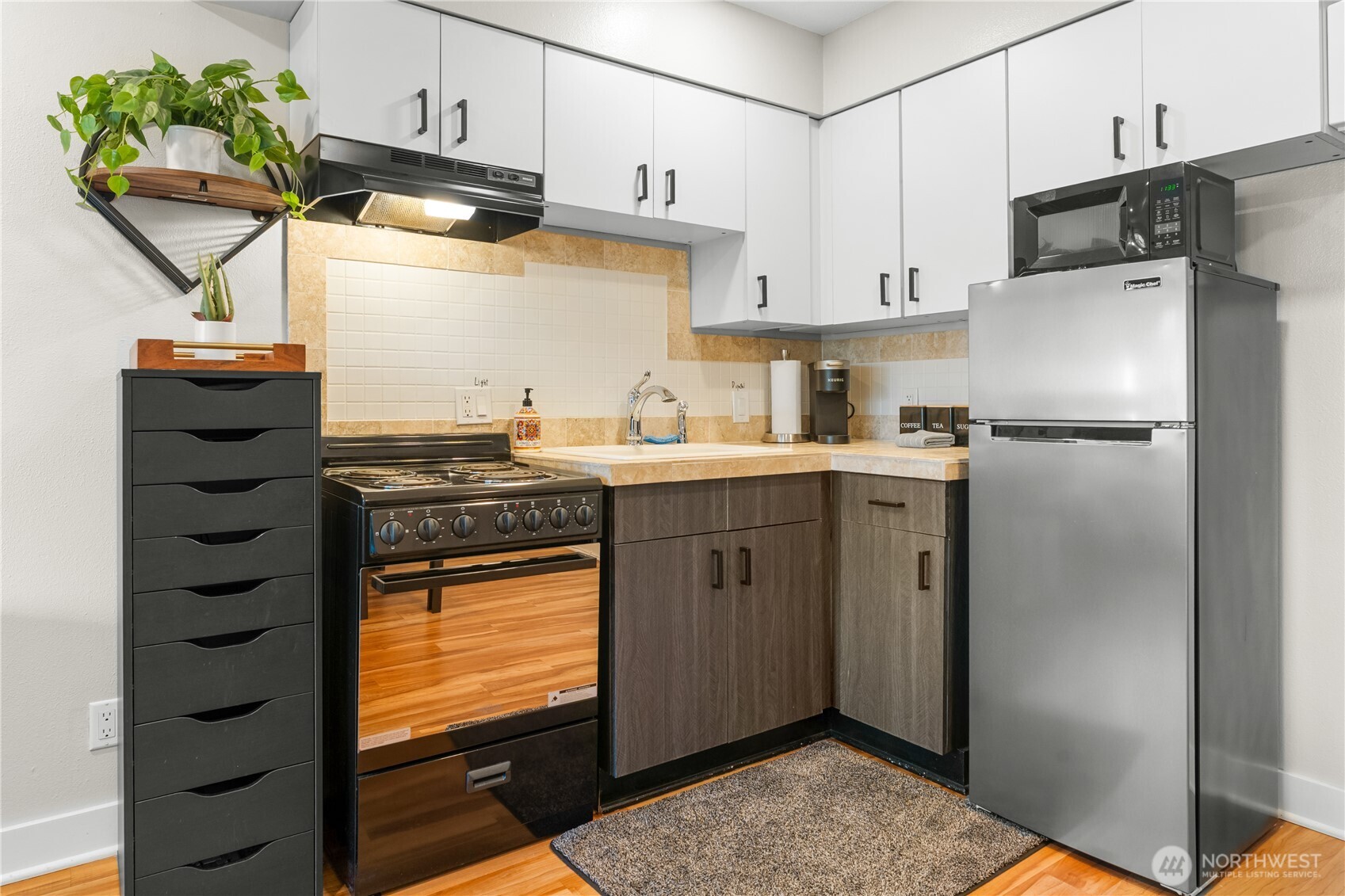 250 Tucker Avenue 3 Property Photo 8