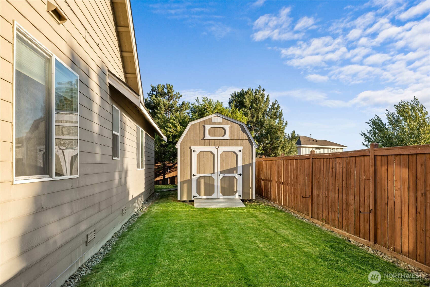 2414 Wheaton Court Property Photo 16