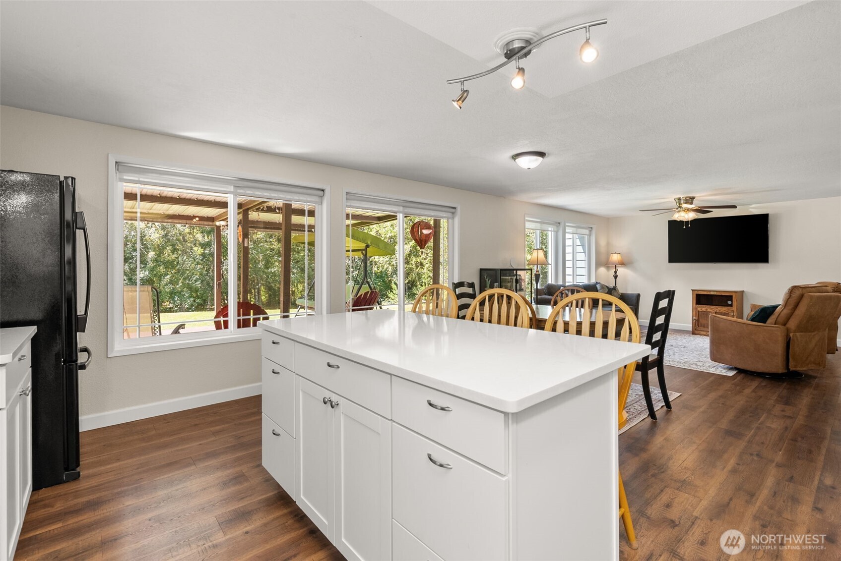 10544 Sidney Road Property Photo 12