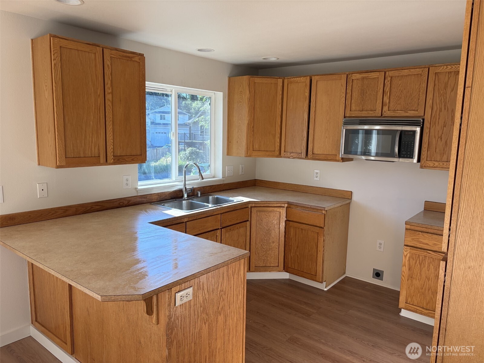 11218 192nd Drive Property Photo 9