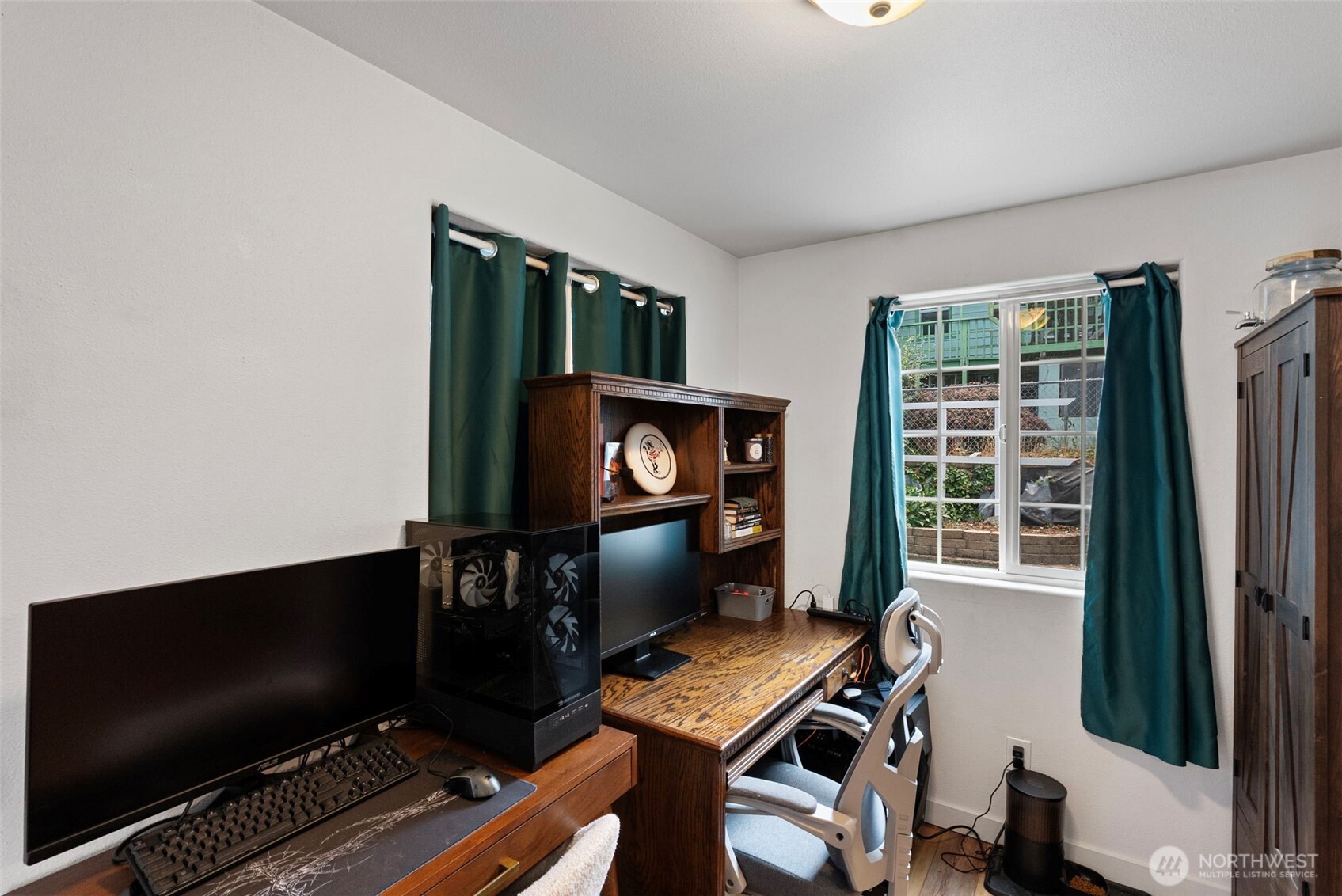 1529 N Montgomery Avenue Property Photo 4