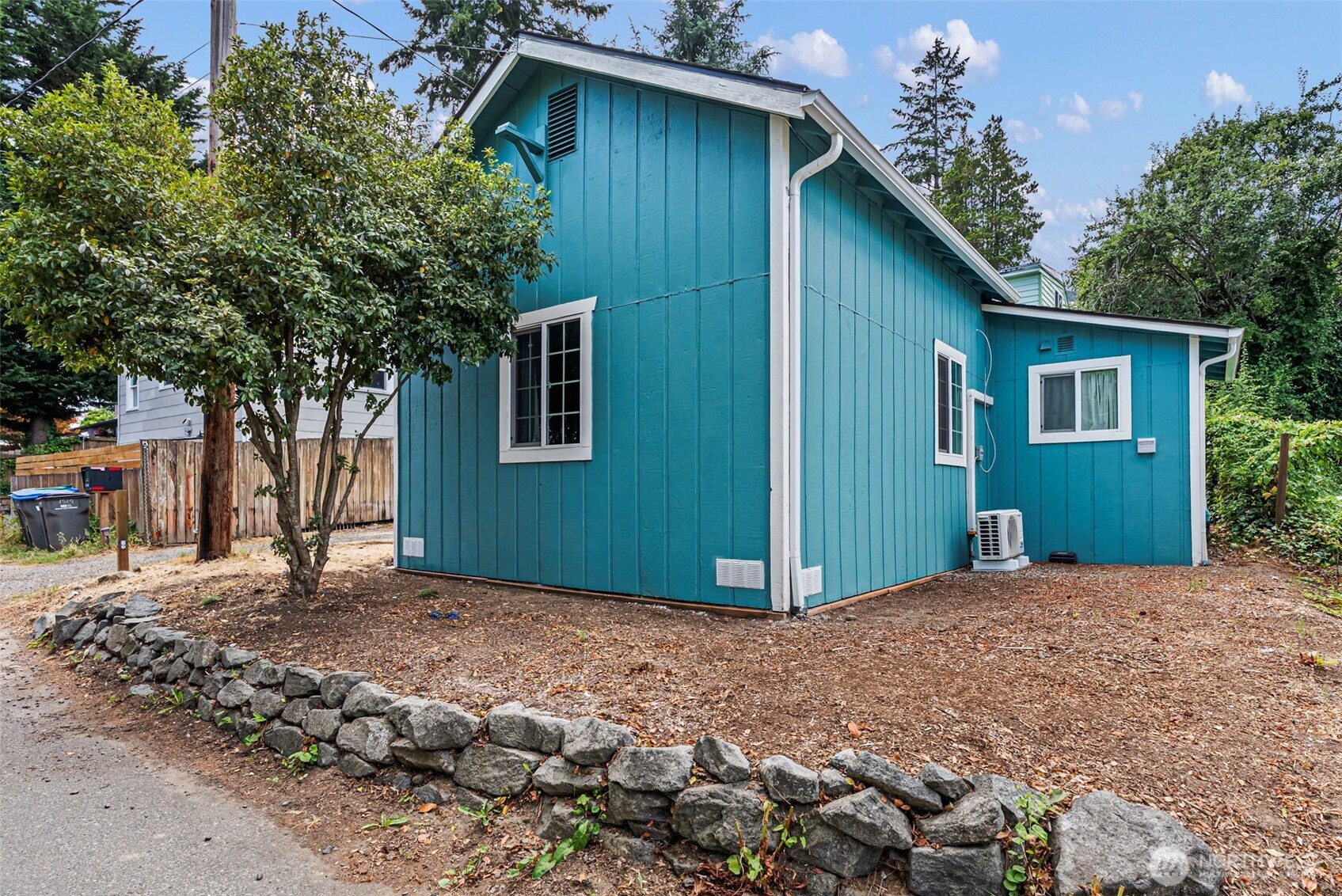 1529 N Montgomery Avenue Property Photo 16