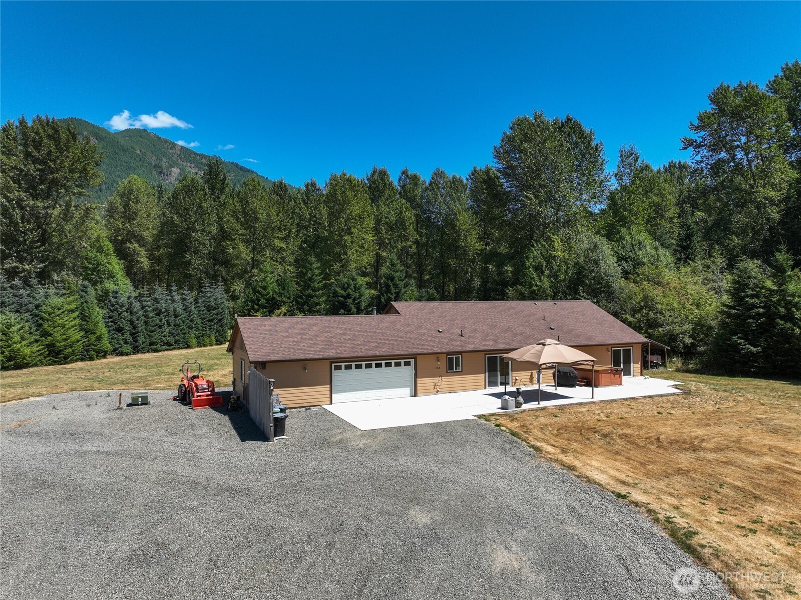 133 Lost Creek Drive Property Photo 3