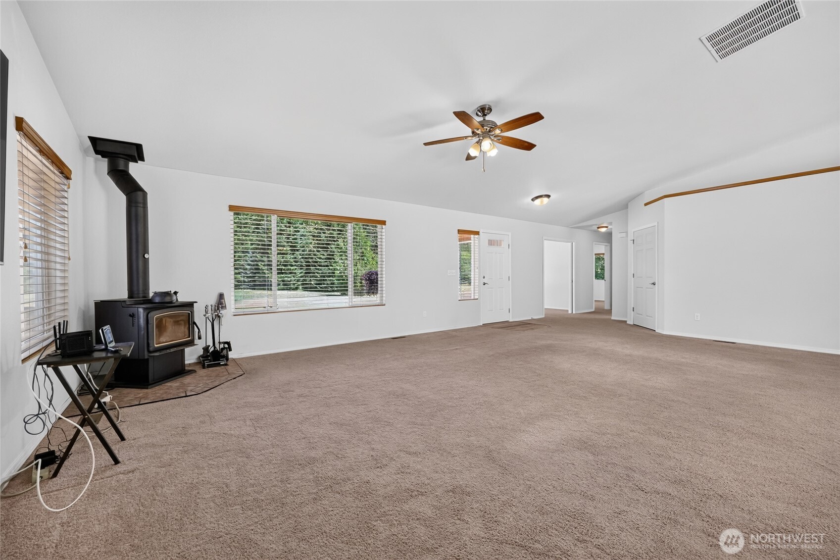 133 Lost Creek Drive Property Photo 8