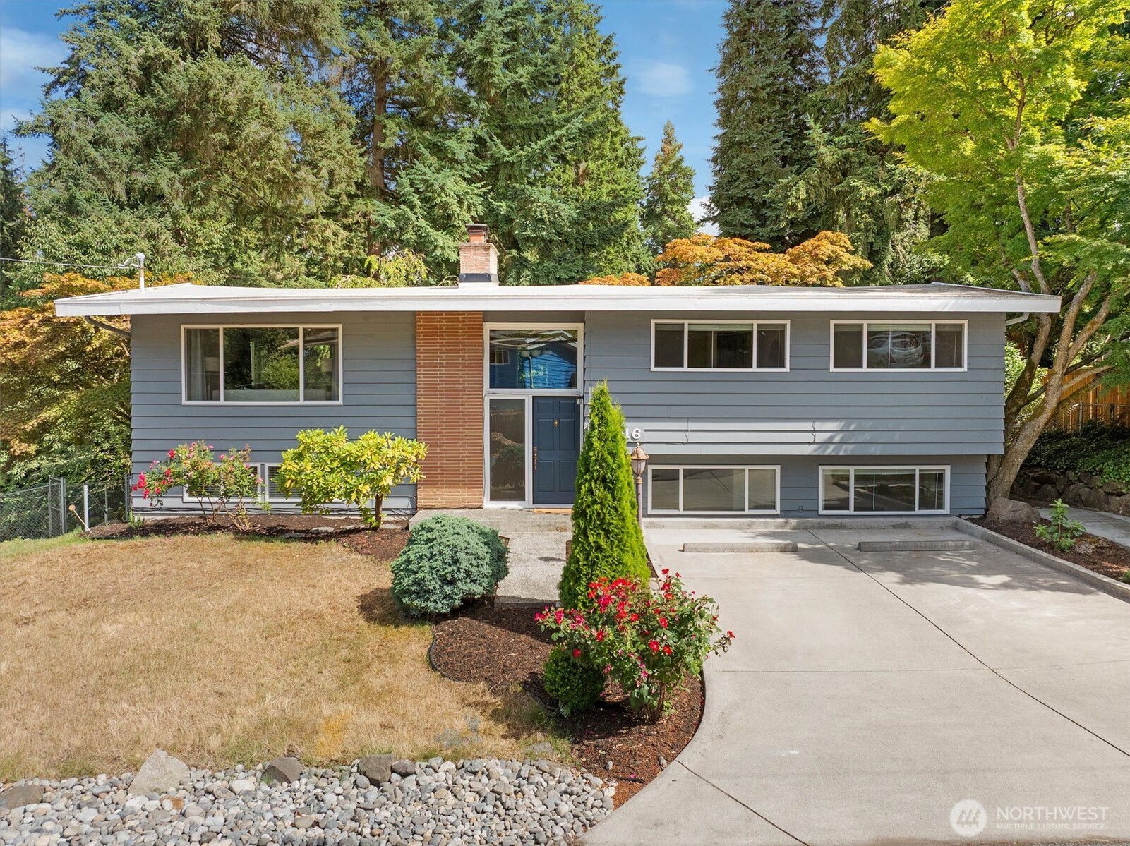 18416 16th Avenue Property Photo 2