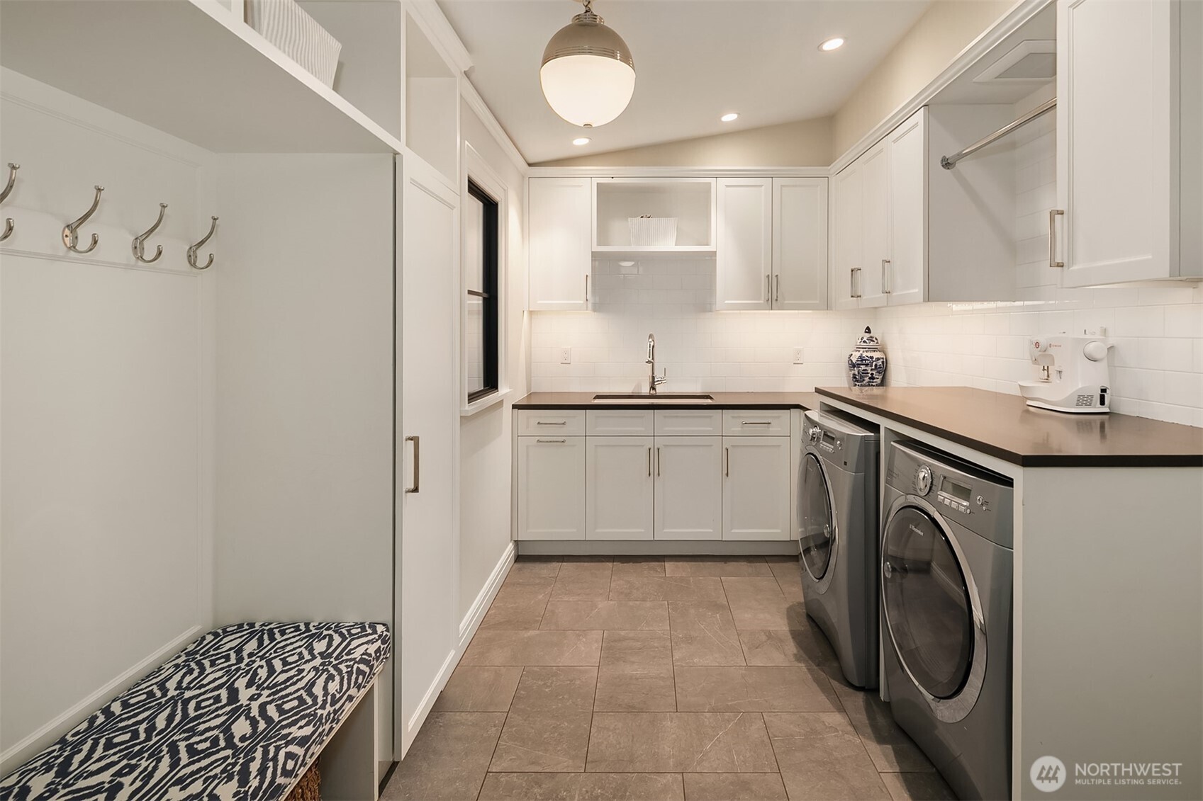 2017 Parkside Drive Property Photo 18