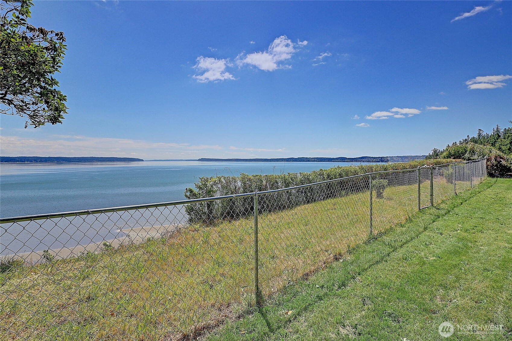 562 Moe Road Property Photo 2
