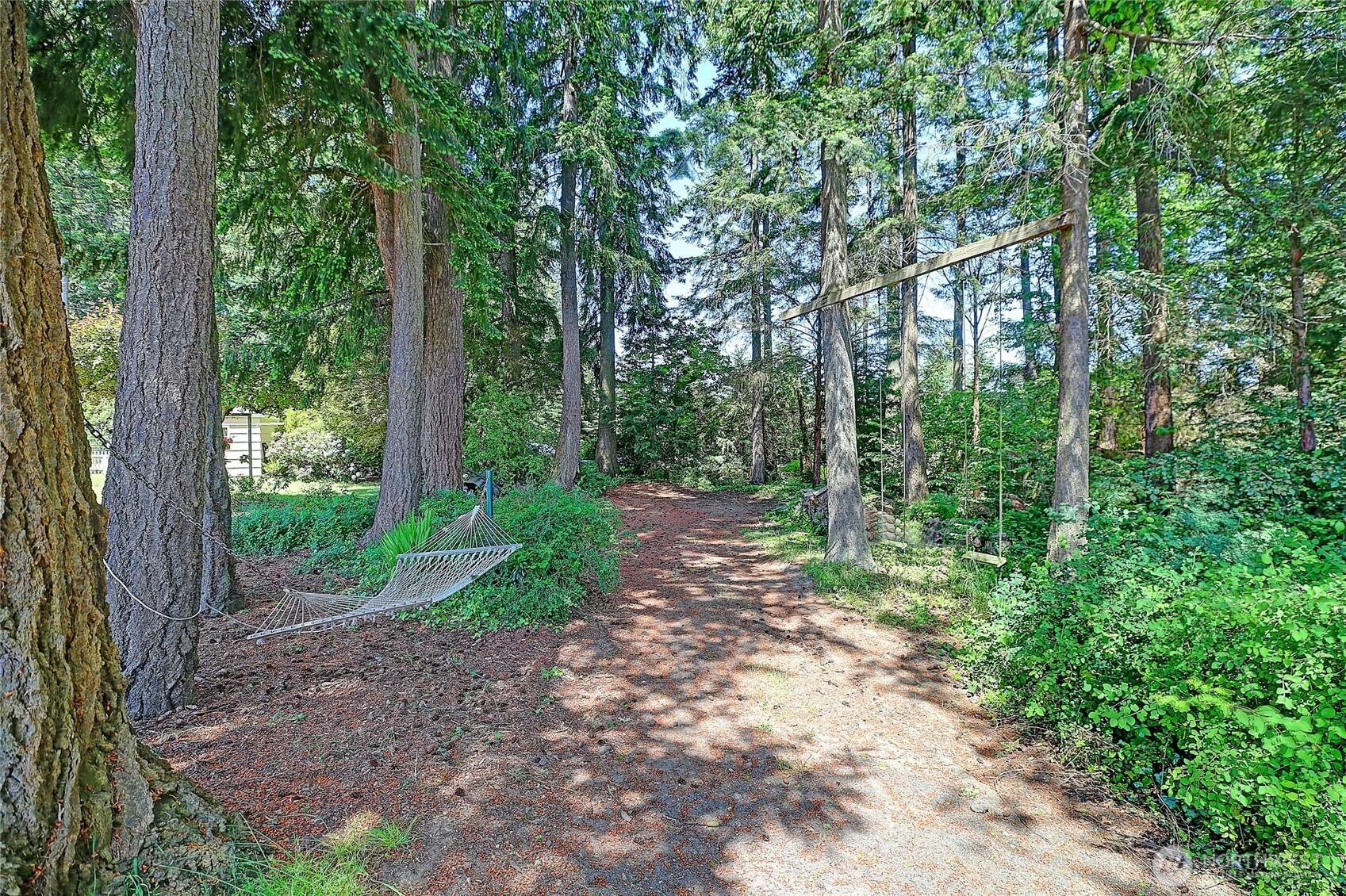 562 Moe Road Property Photo 4
